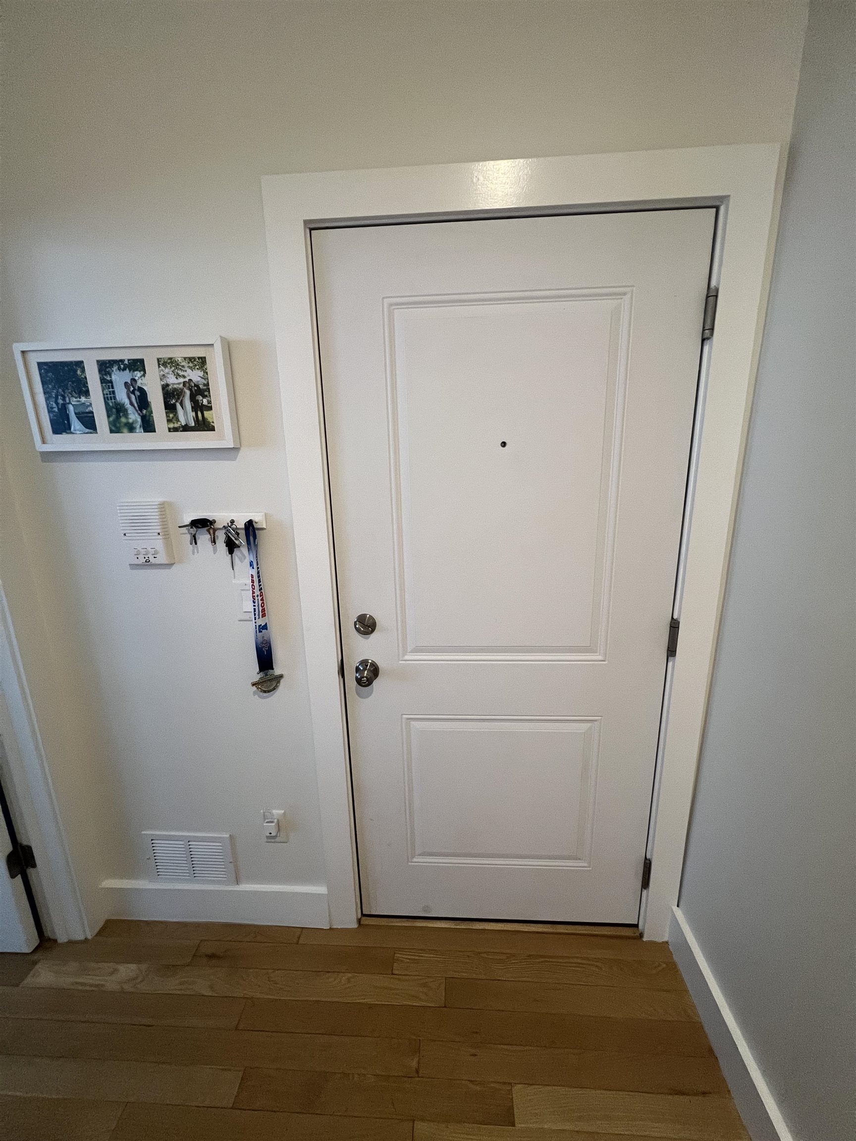 146 HANCOCK AVE Unit: 1