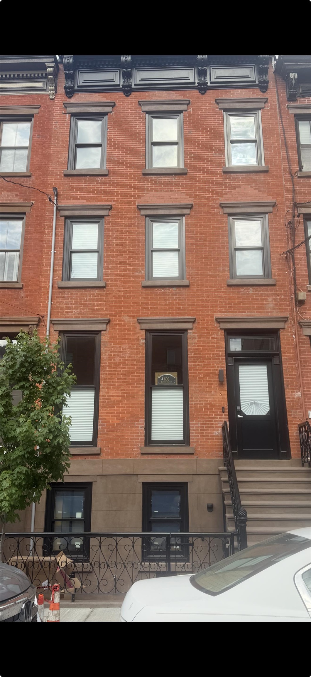 802 BLOOMFIELD ST
