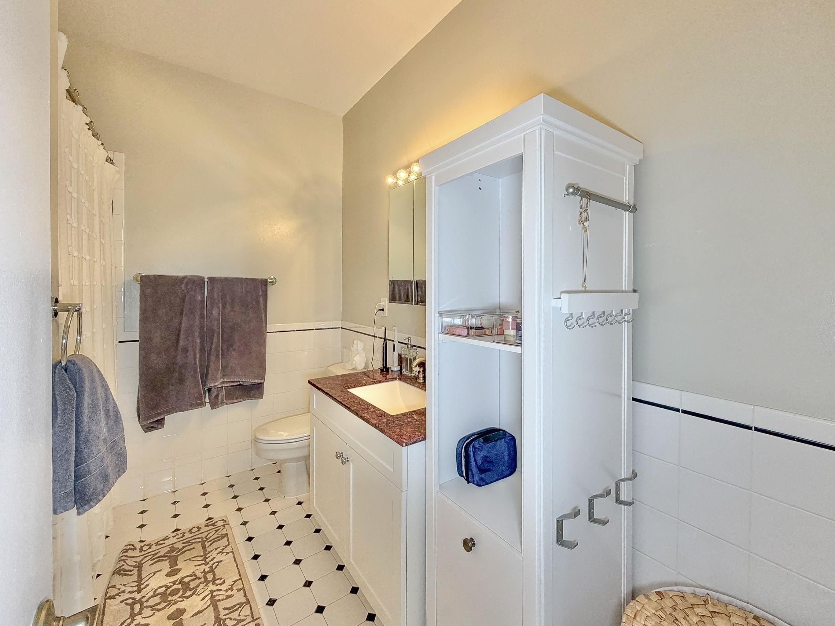 1500 WASHINGTON ST Unit: 4B