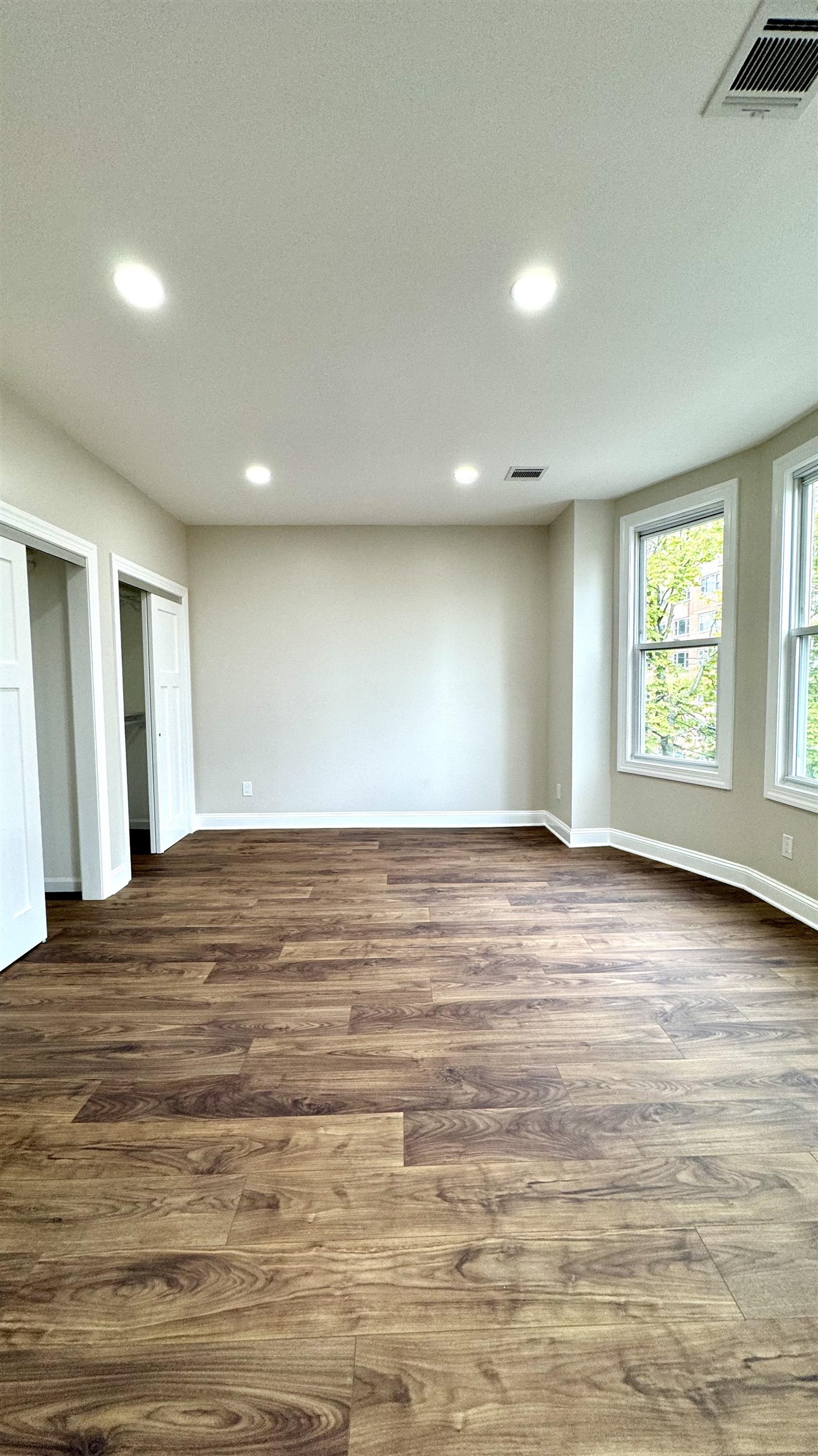118 PARKVIEW TERRACE Unit: 2