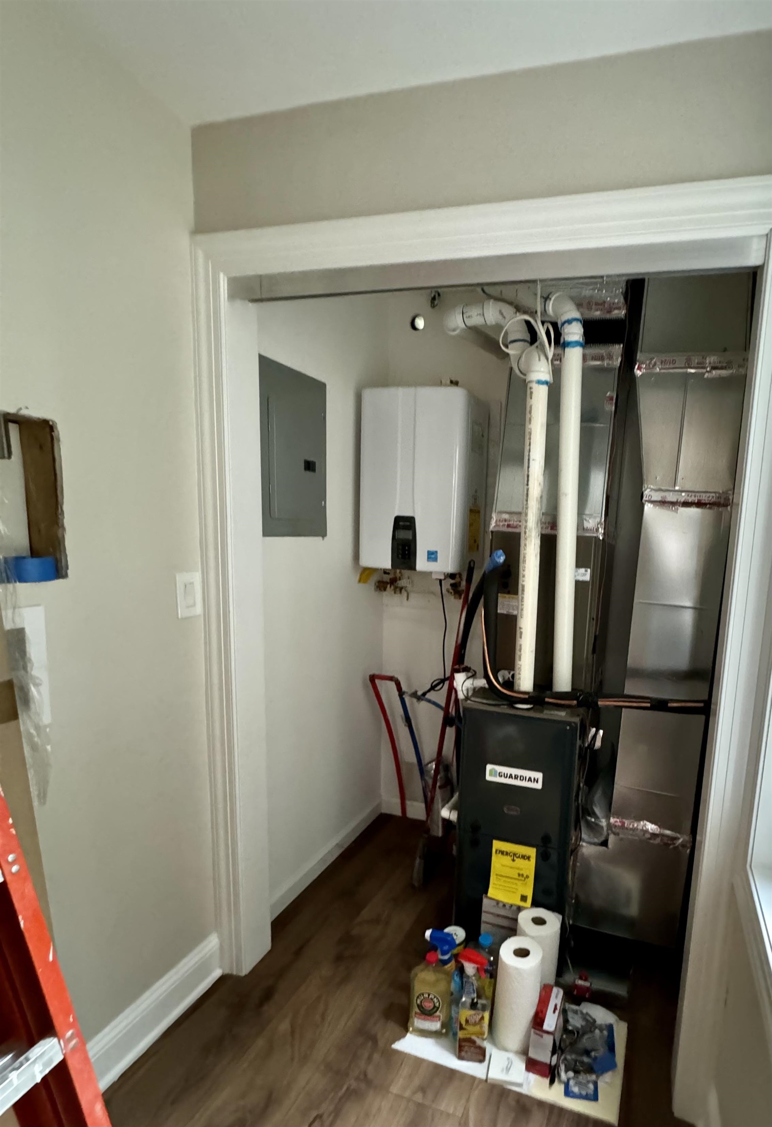 118 PARKVIEW TERRACE Unit: 2