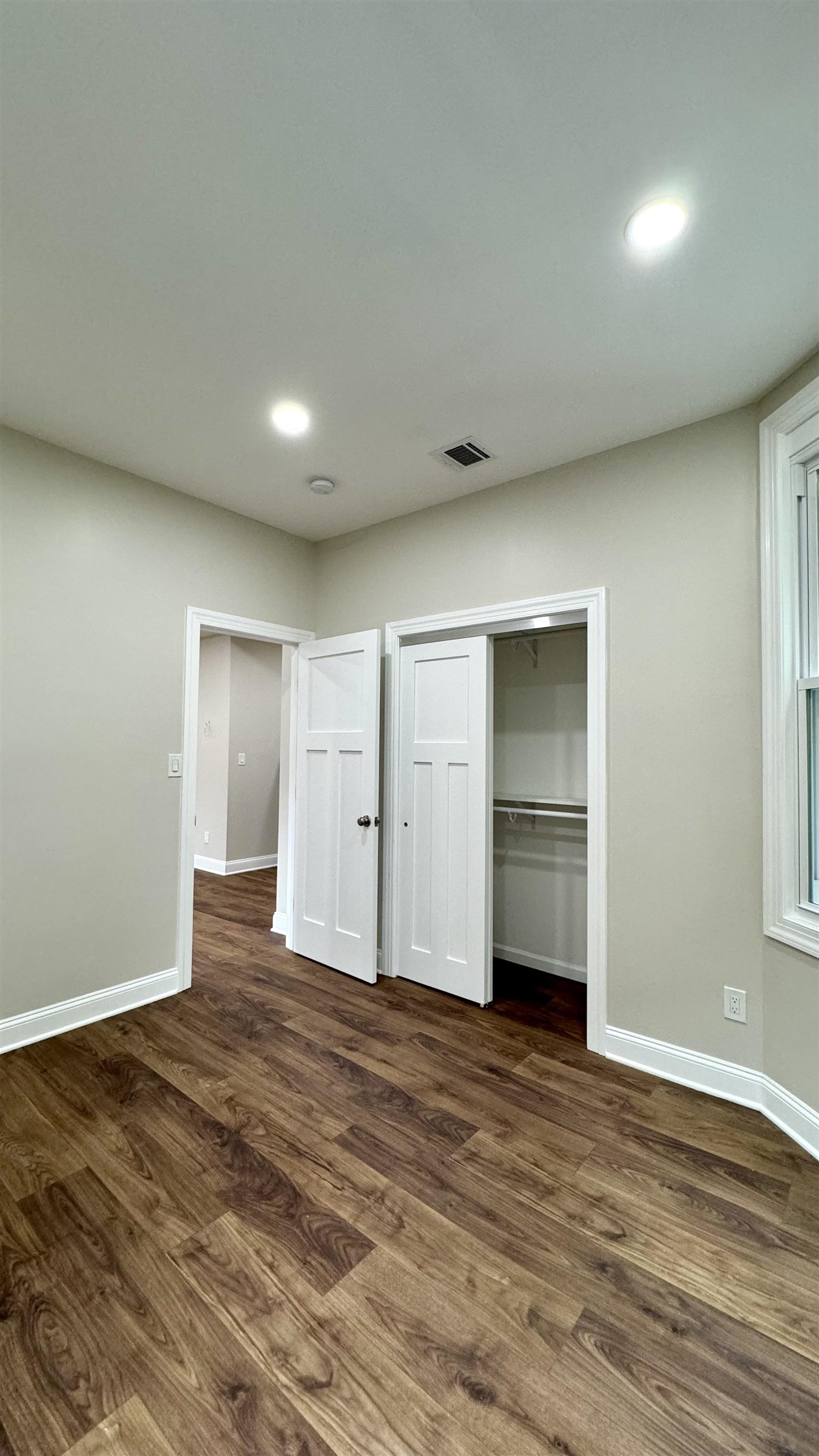 118 PARKVIEW TERRACE Unit: 2