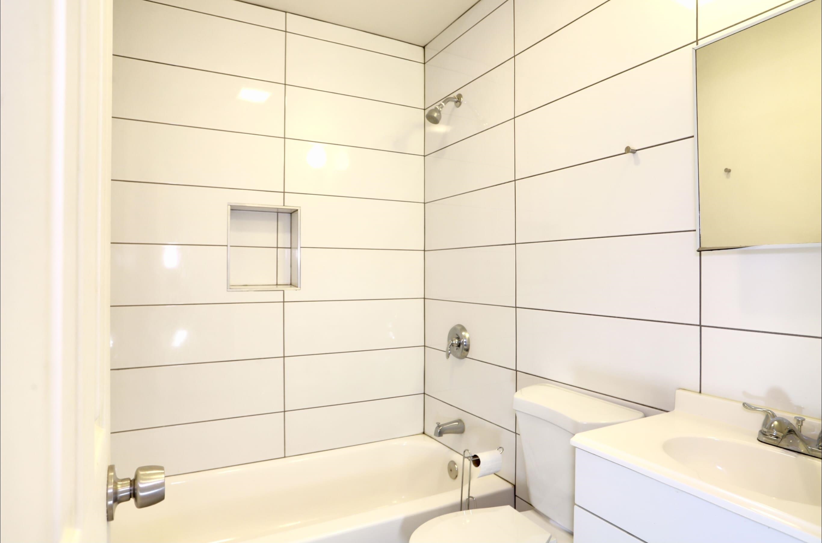 79 BEACON AVE Unit: 3