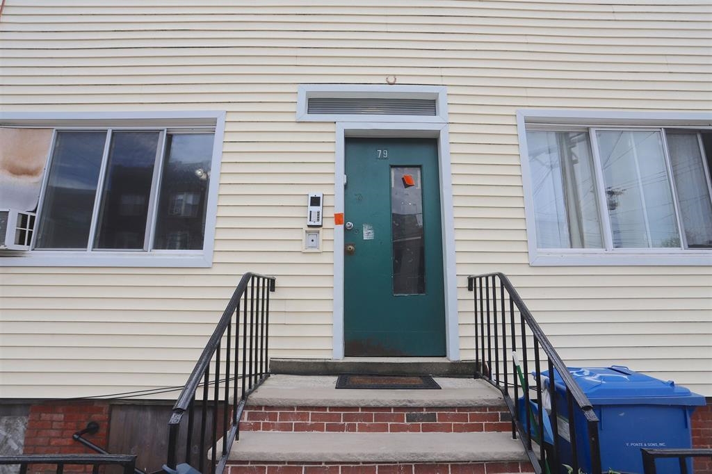 79 BEACON AVE Unit: 3