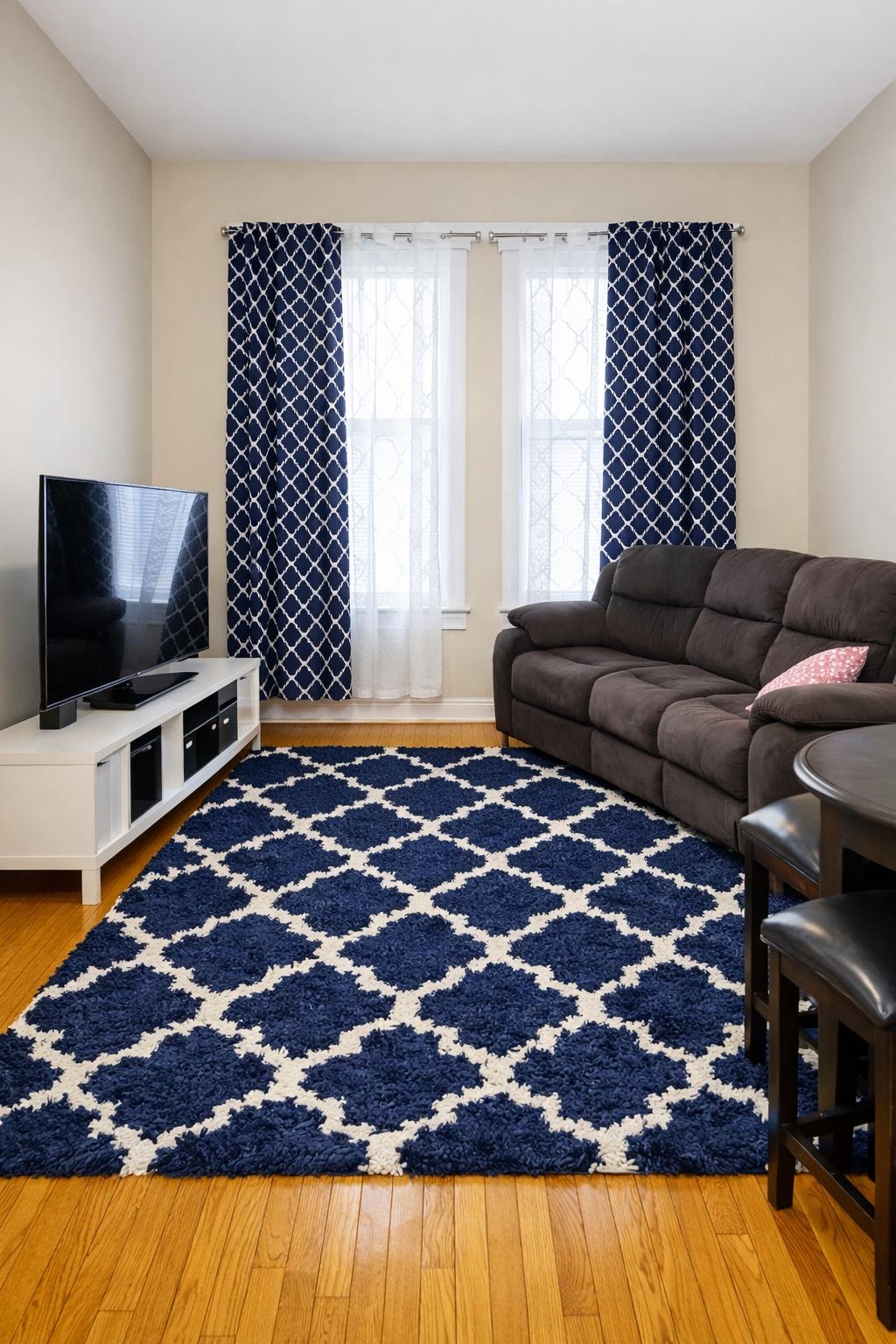 23 8TH ST Unit: 2R
