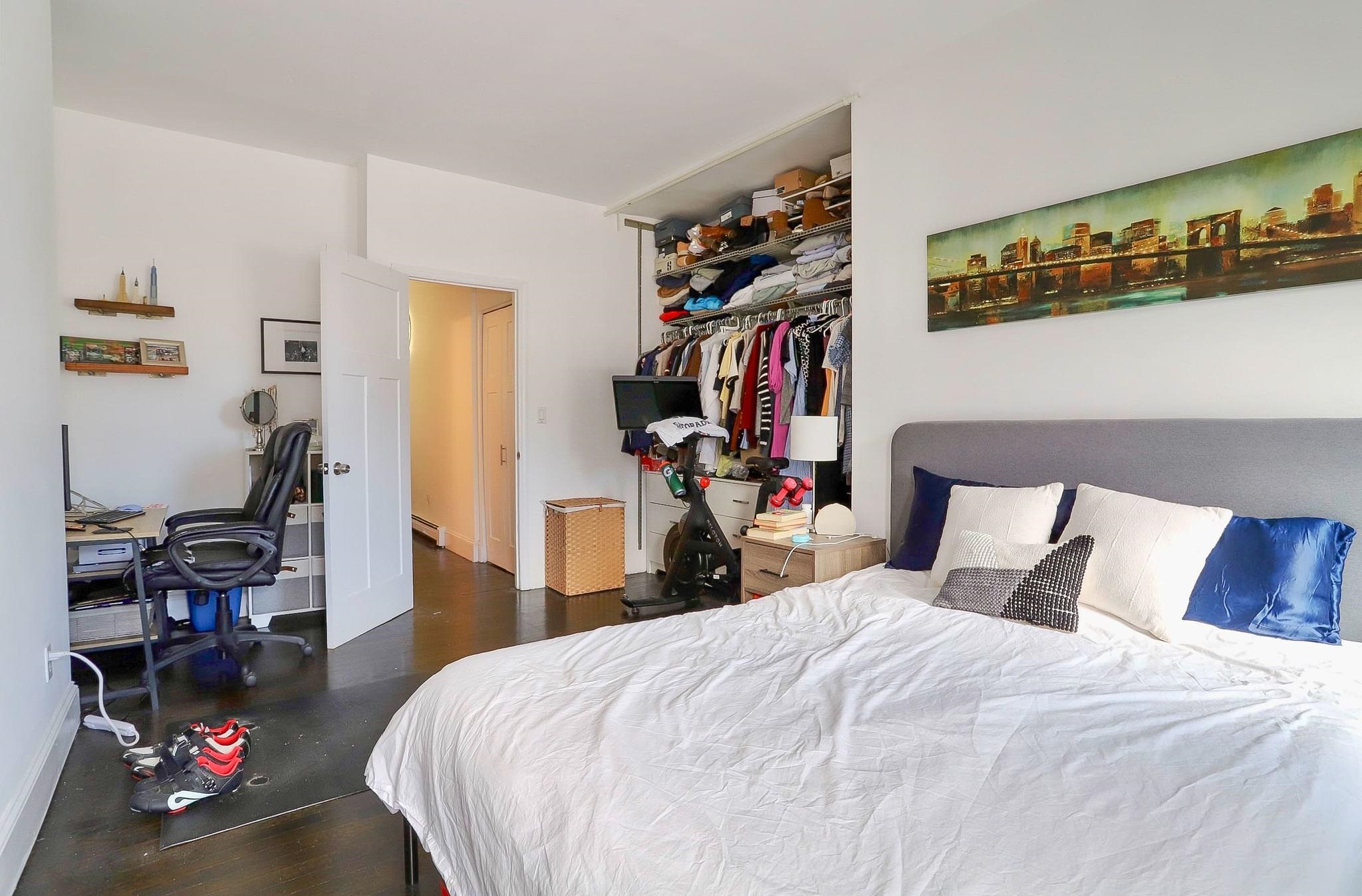 227 3RD ST Unit: 3R