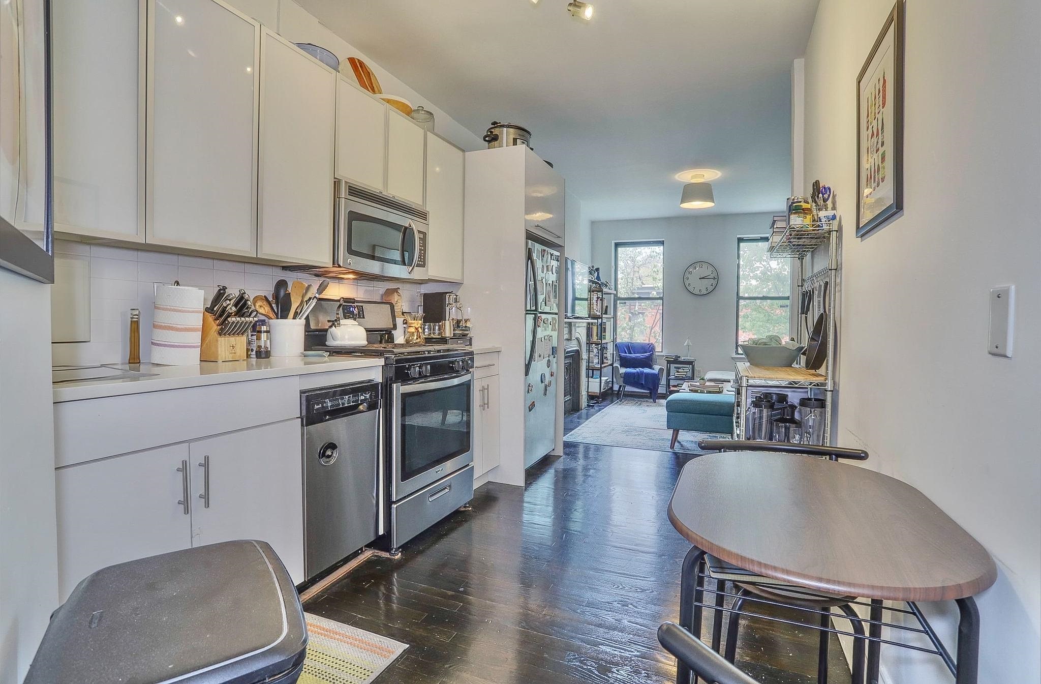 227 3RD ST Unit: 3R