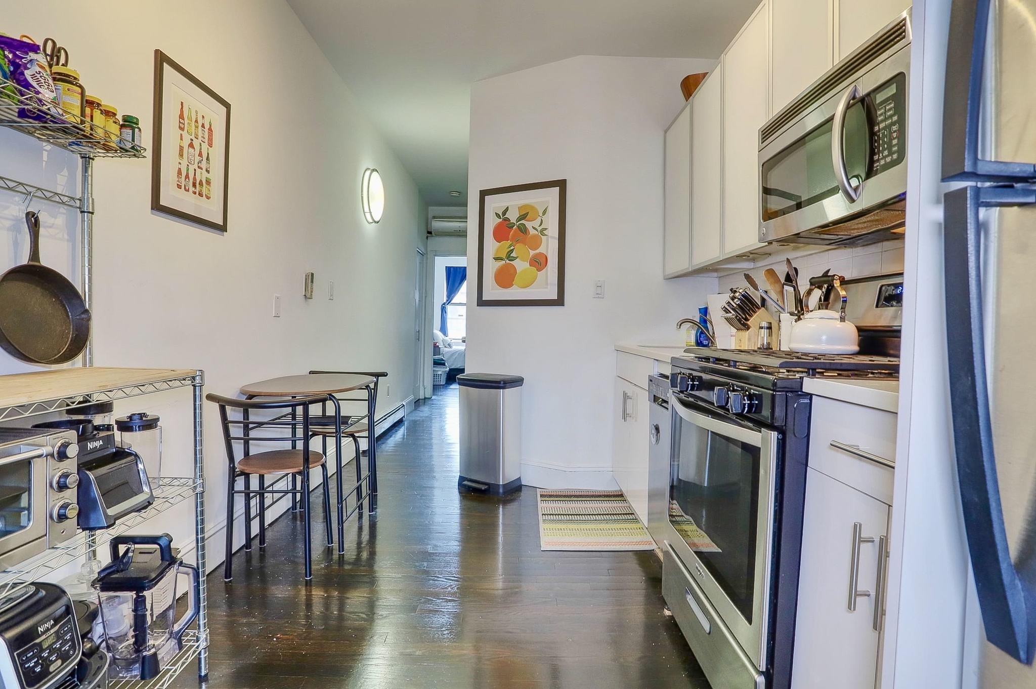 227 3RD ST Unit: 3R