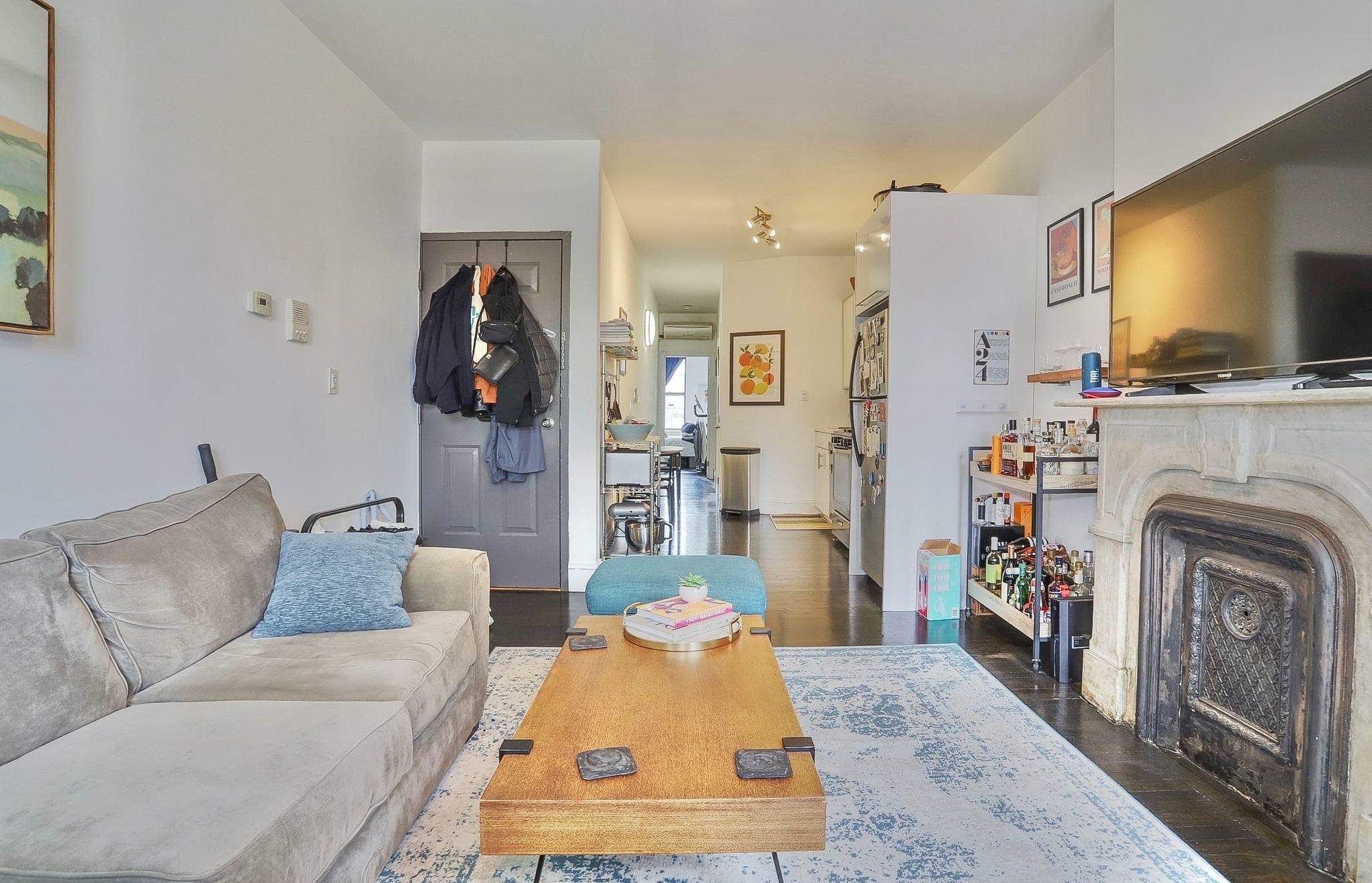 227 3RD ST Unit: 3R