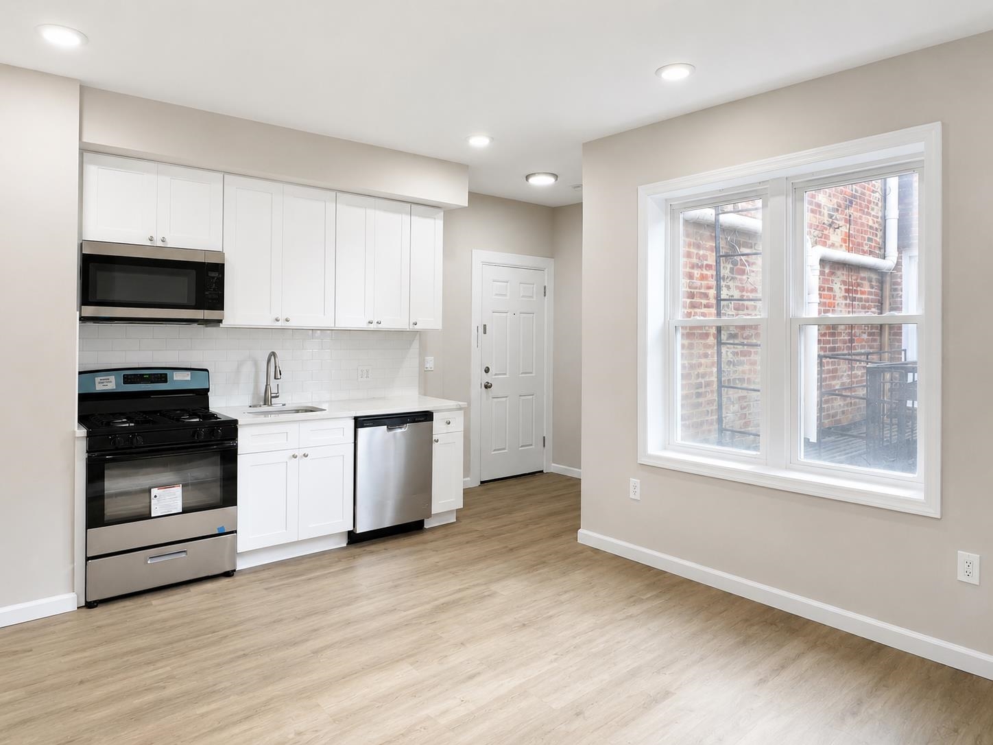 160 VROOM ST Unit: 53