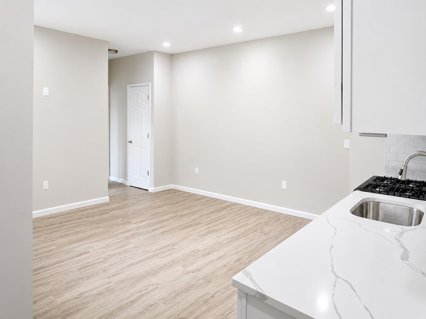 160 VROOM ST Unit: 53