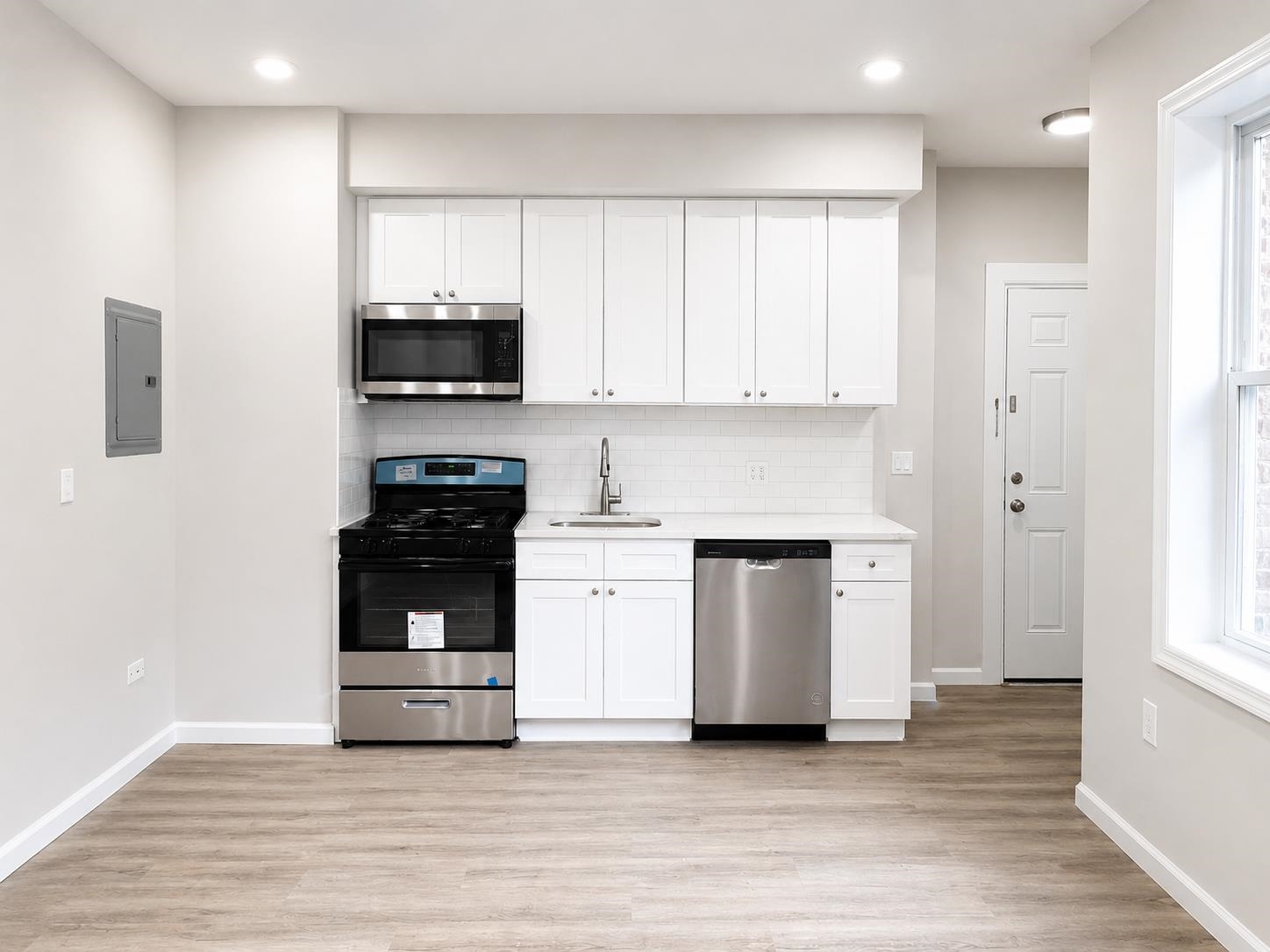 160 VROOM ST Unit: 53