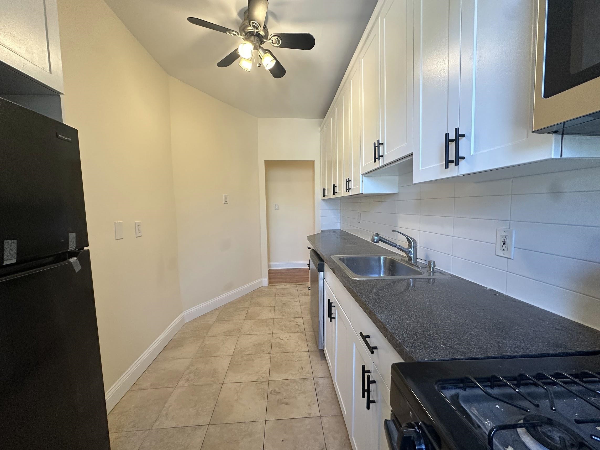 15 BROADWAY Unit: 22