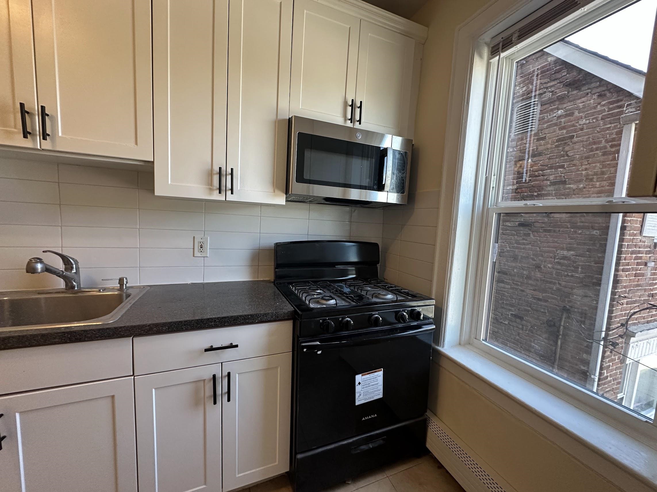 15 BROADWAY Unit: 22