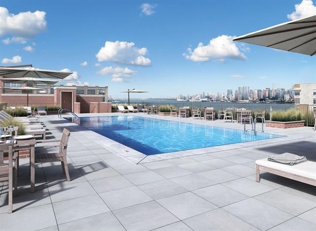 1400 HUDSON ST Unit: 318