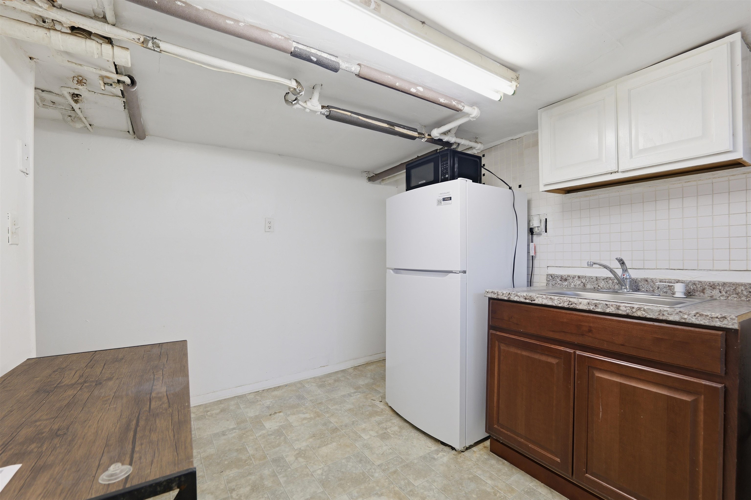 1212 CENTRAL AVE