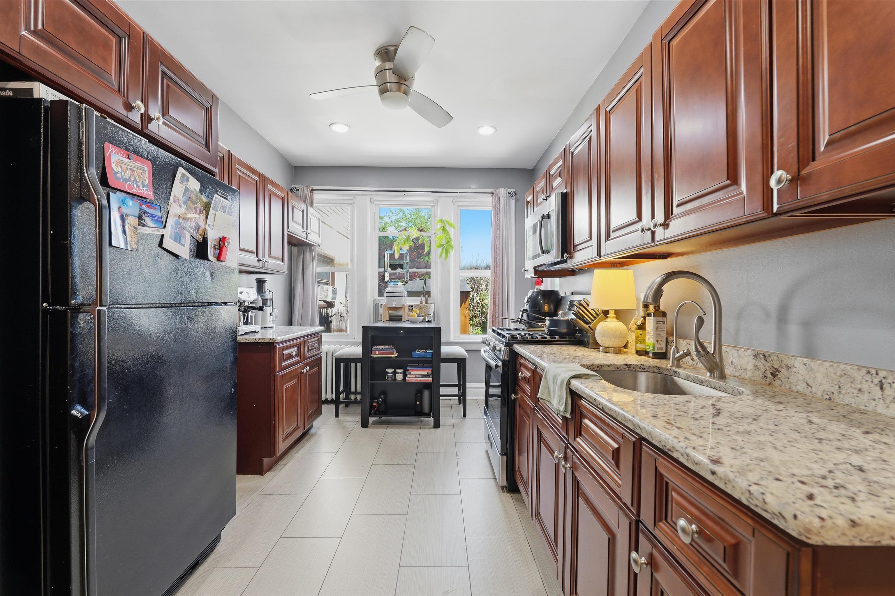 1212 CENTRAL AVE