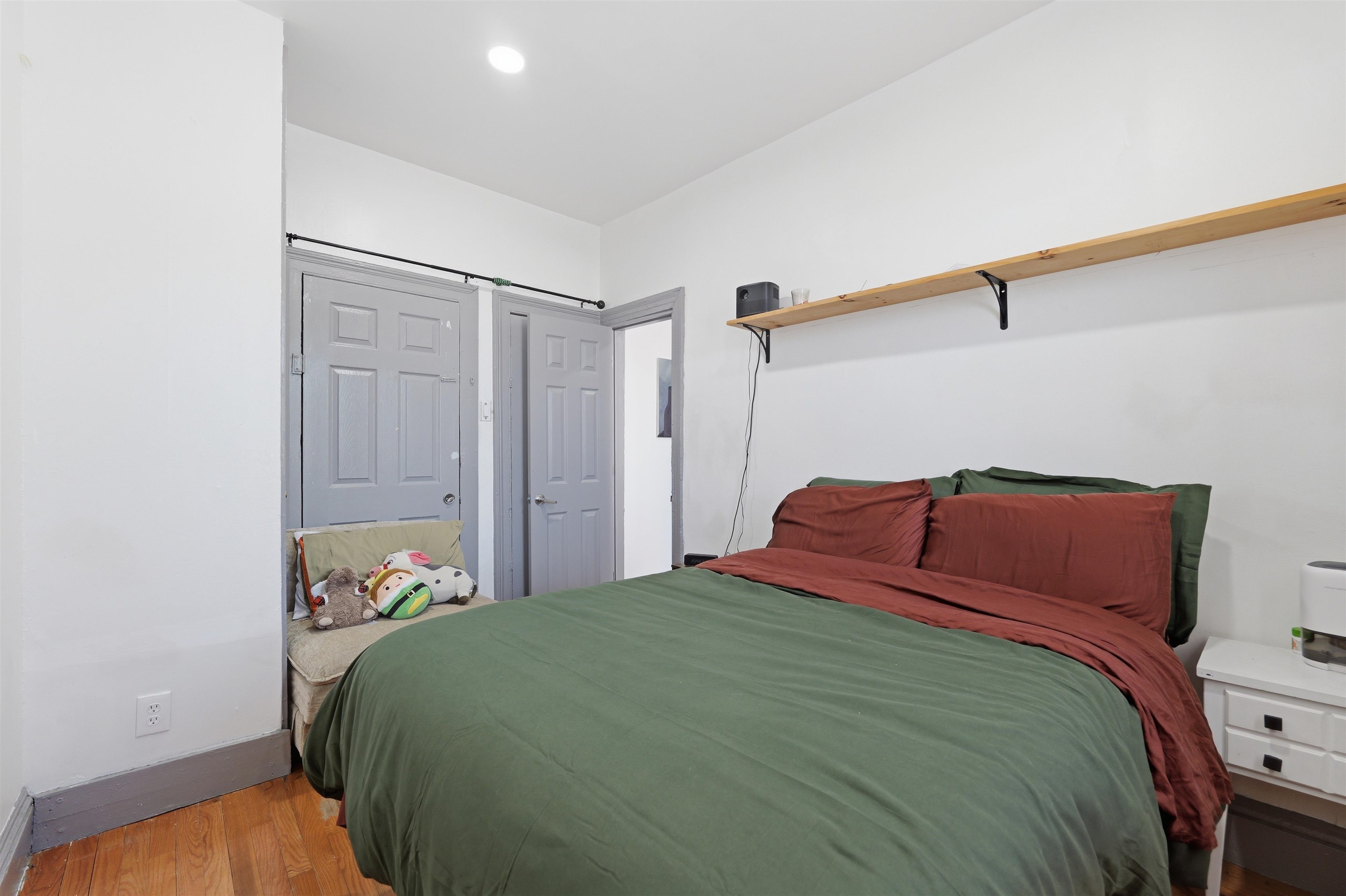 1212 CENTRAL AVE