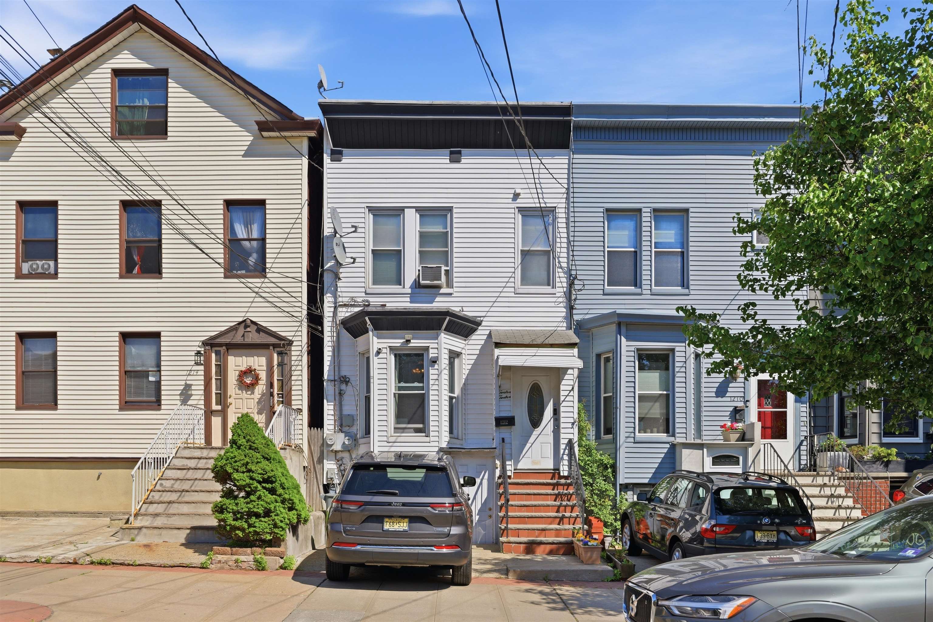 1212 CENTRAL AVE