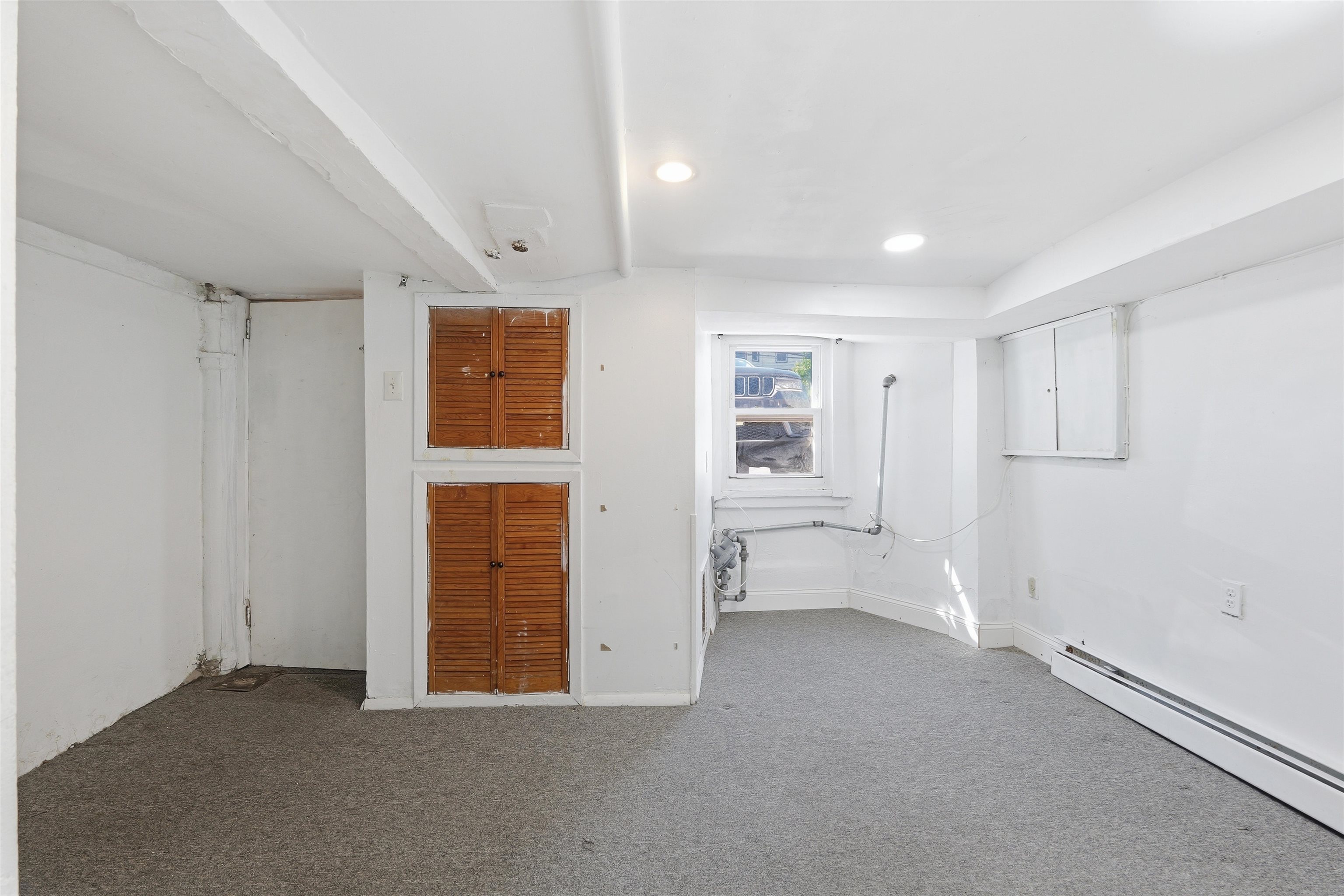 1212 CENTRAL AVE