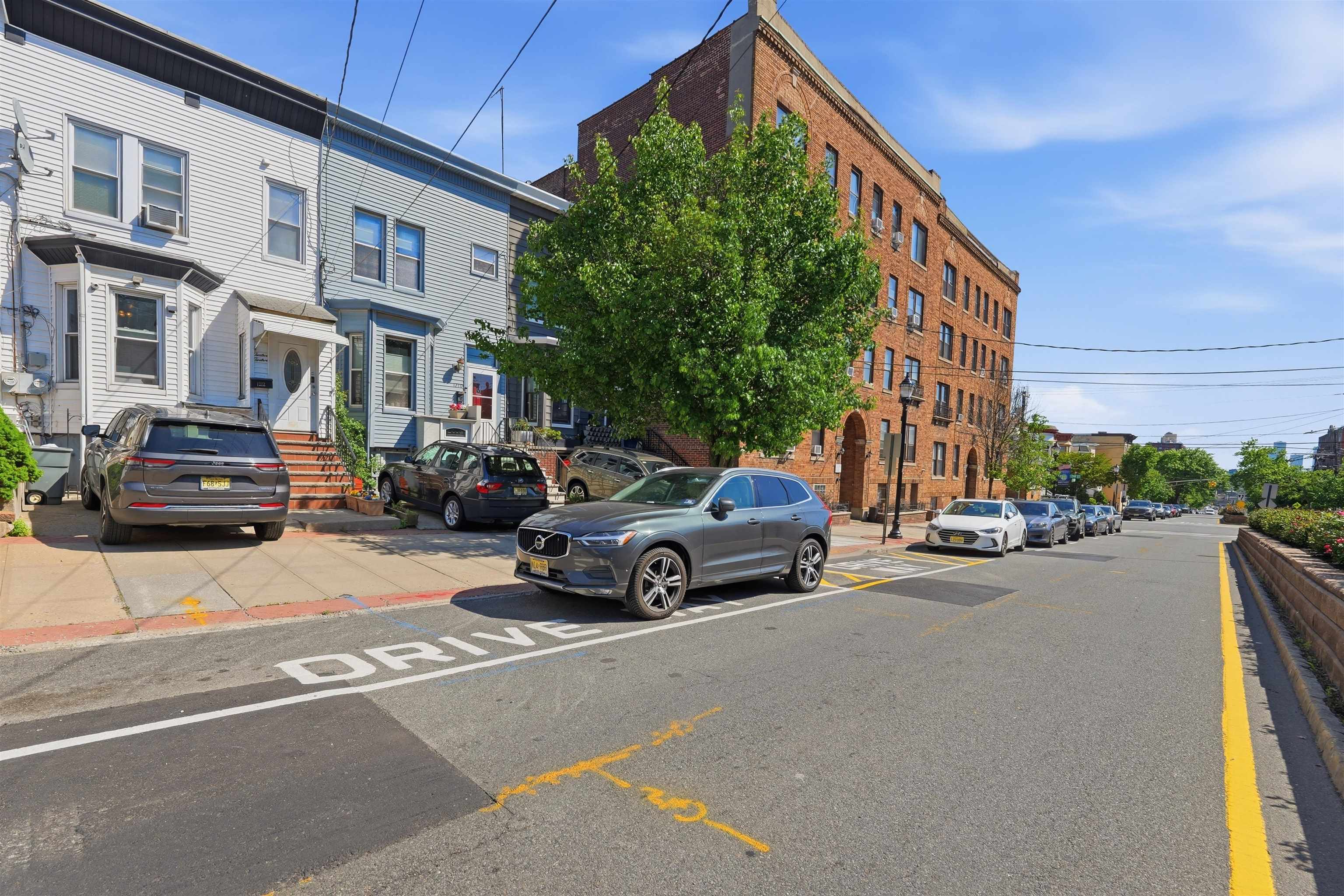 1212 CENTRAL AVE