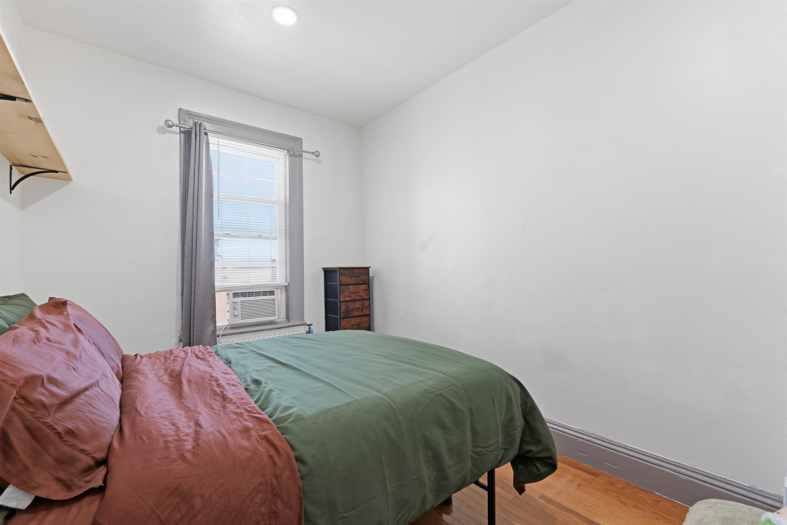 1212 CENTRAL AVE