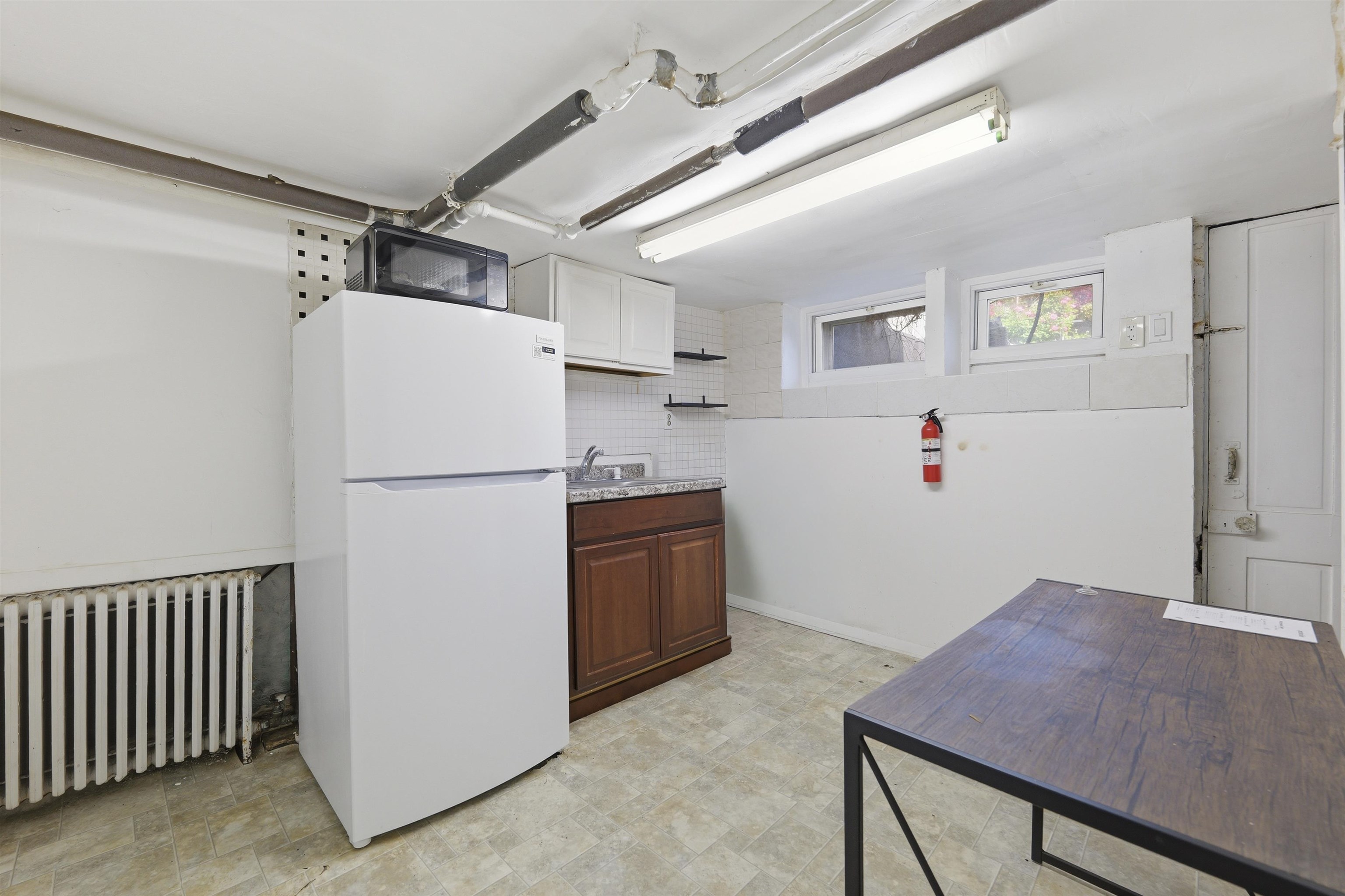 1212 CENTRAL AVE