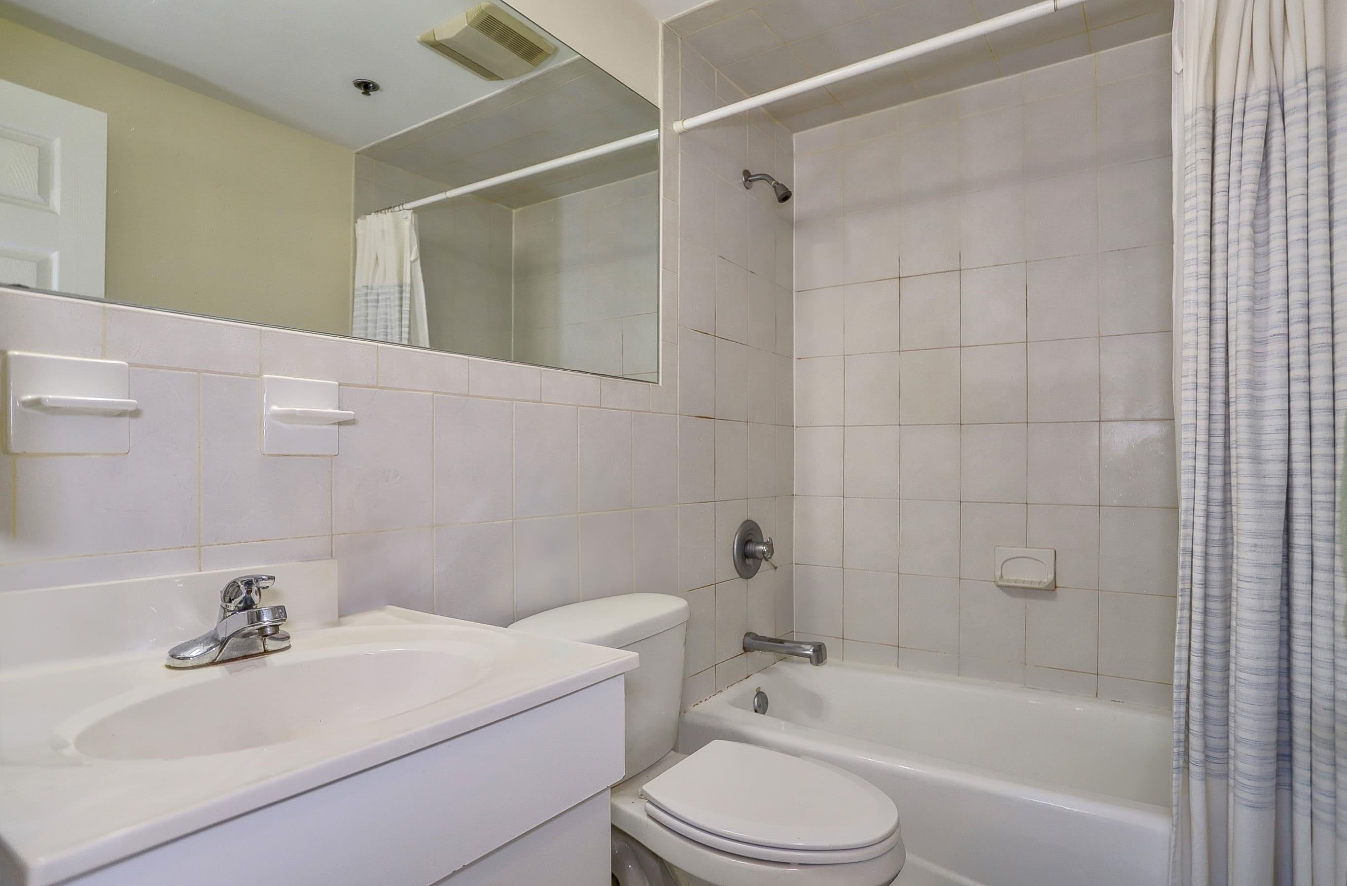 217 CLINTON ST Unit: 5