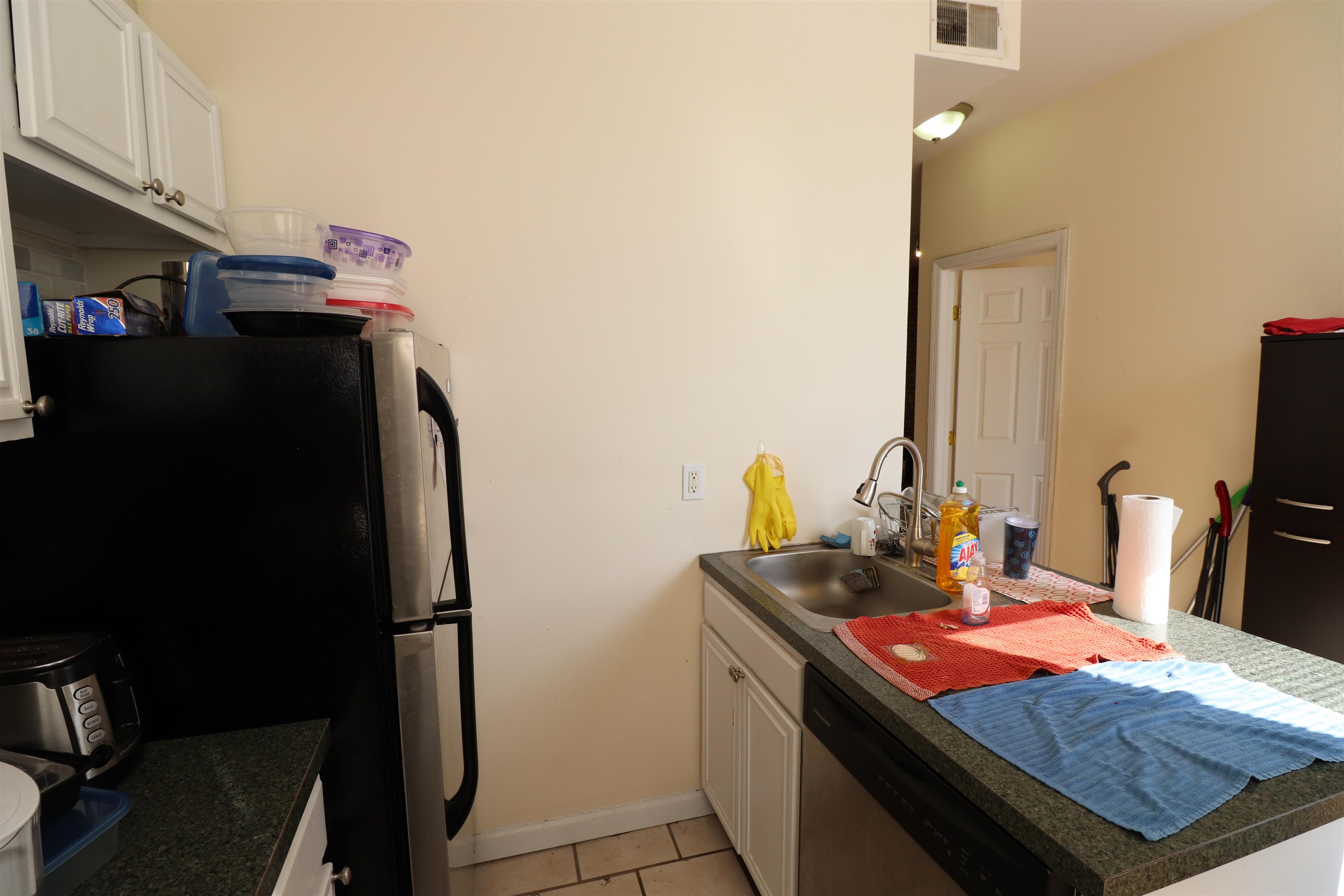 924 WASHINGTON ST Unit: 3