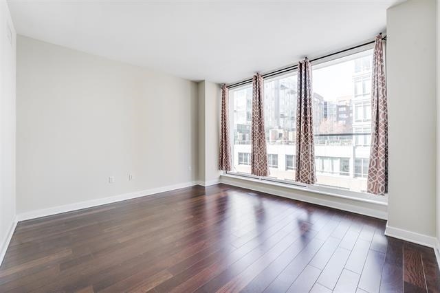 1200 AVENUE AT PORT IMPERIAL Unit: 421