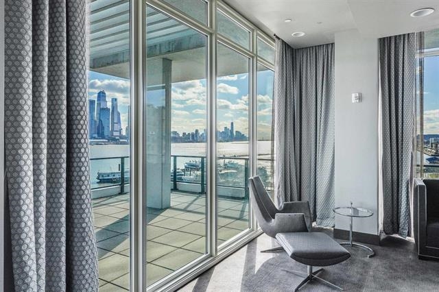 1200 AVENUE AT PORT IMPERIAL Unit: 421