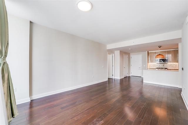 1200 AVENUE AT PORT IMPERIAL Unit: 421