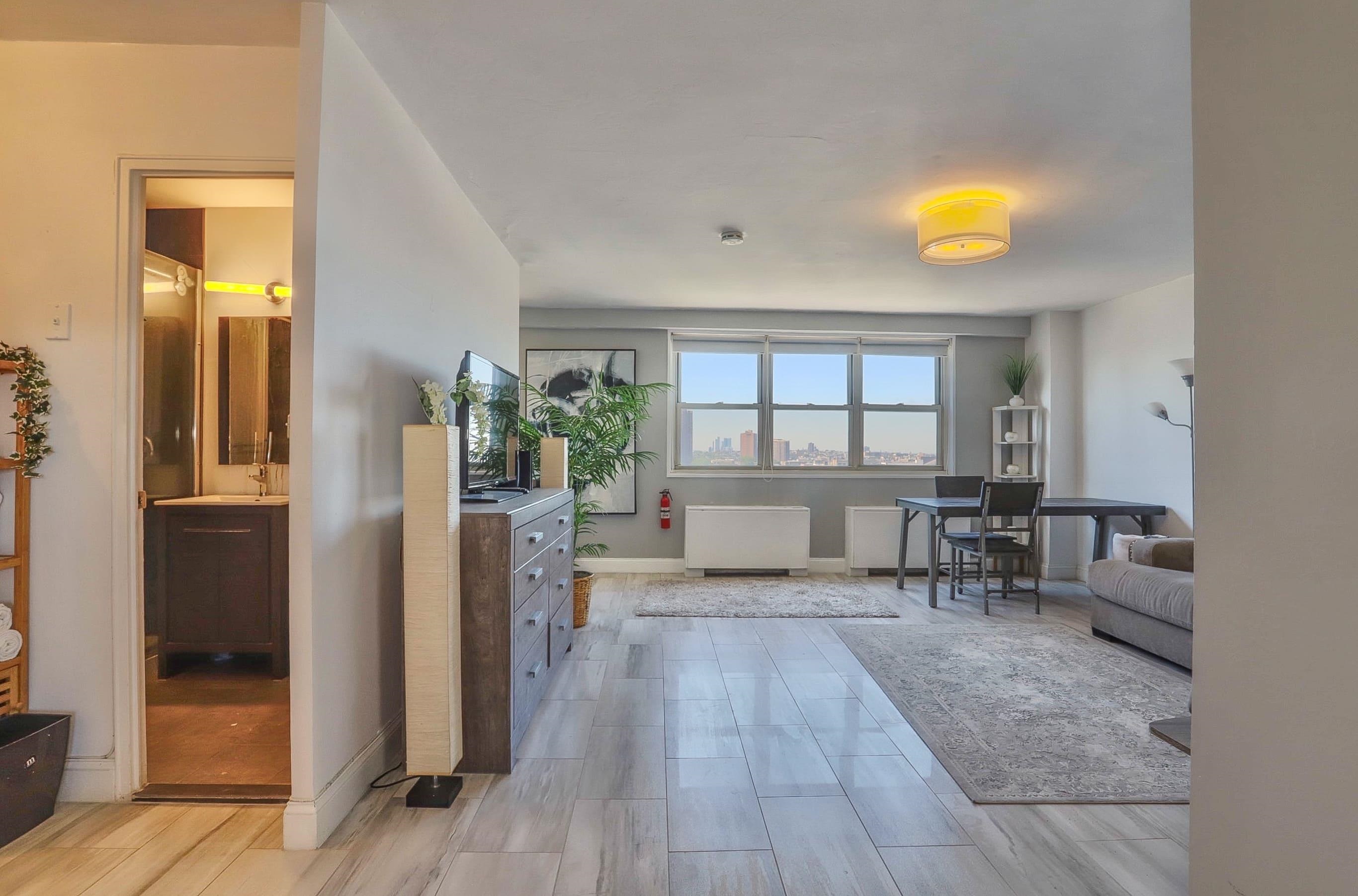 7100 BLVD EAST Unit: 11L
