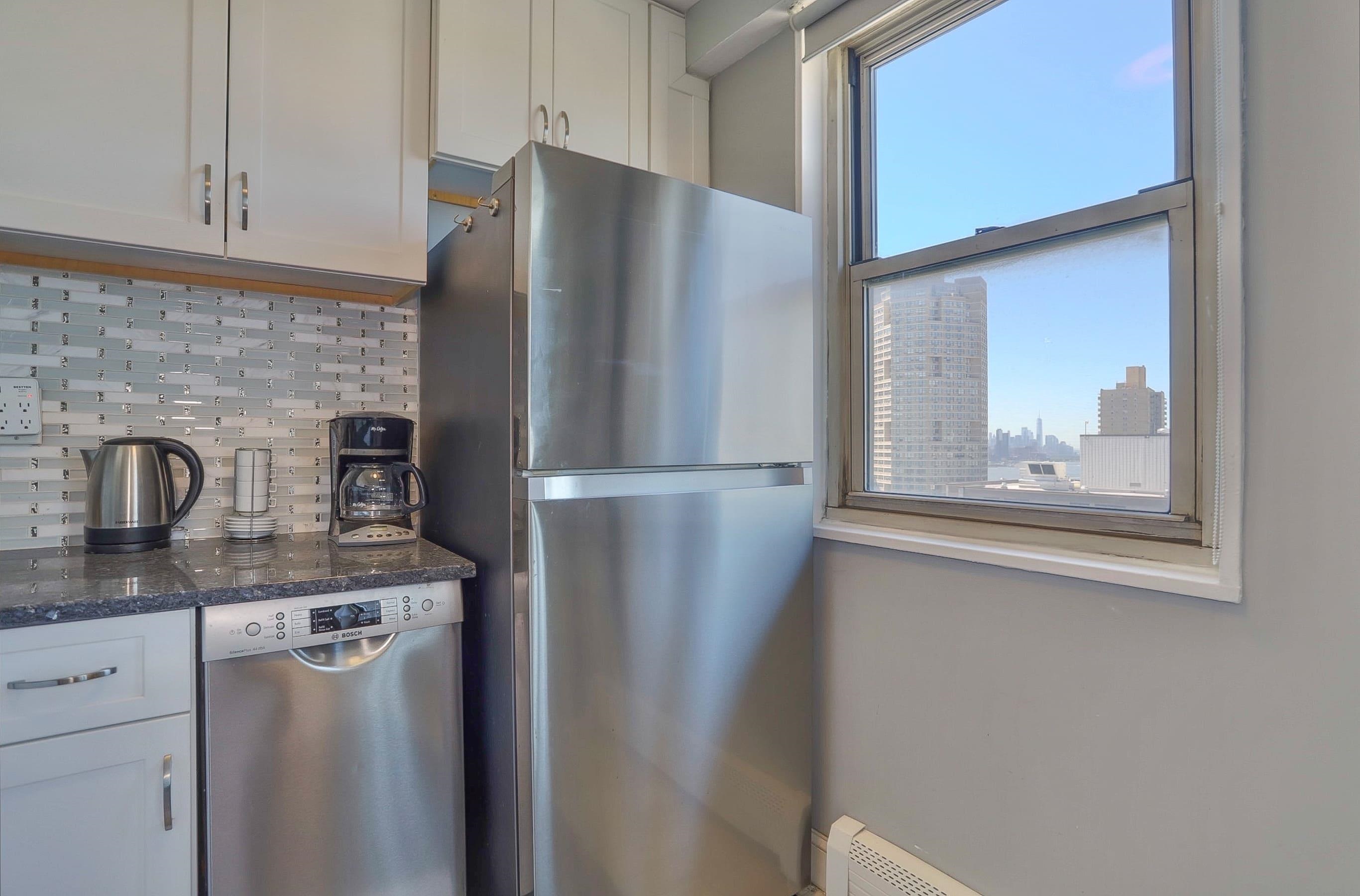 7100 BLVD EAST Unit: 11L
