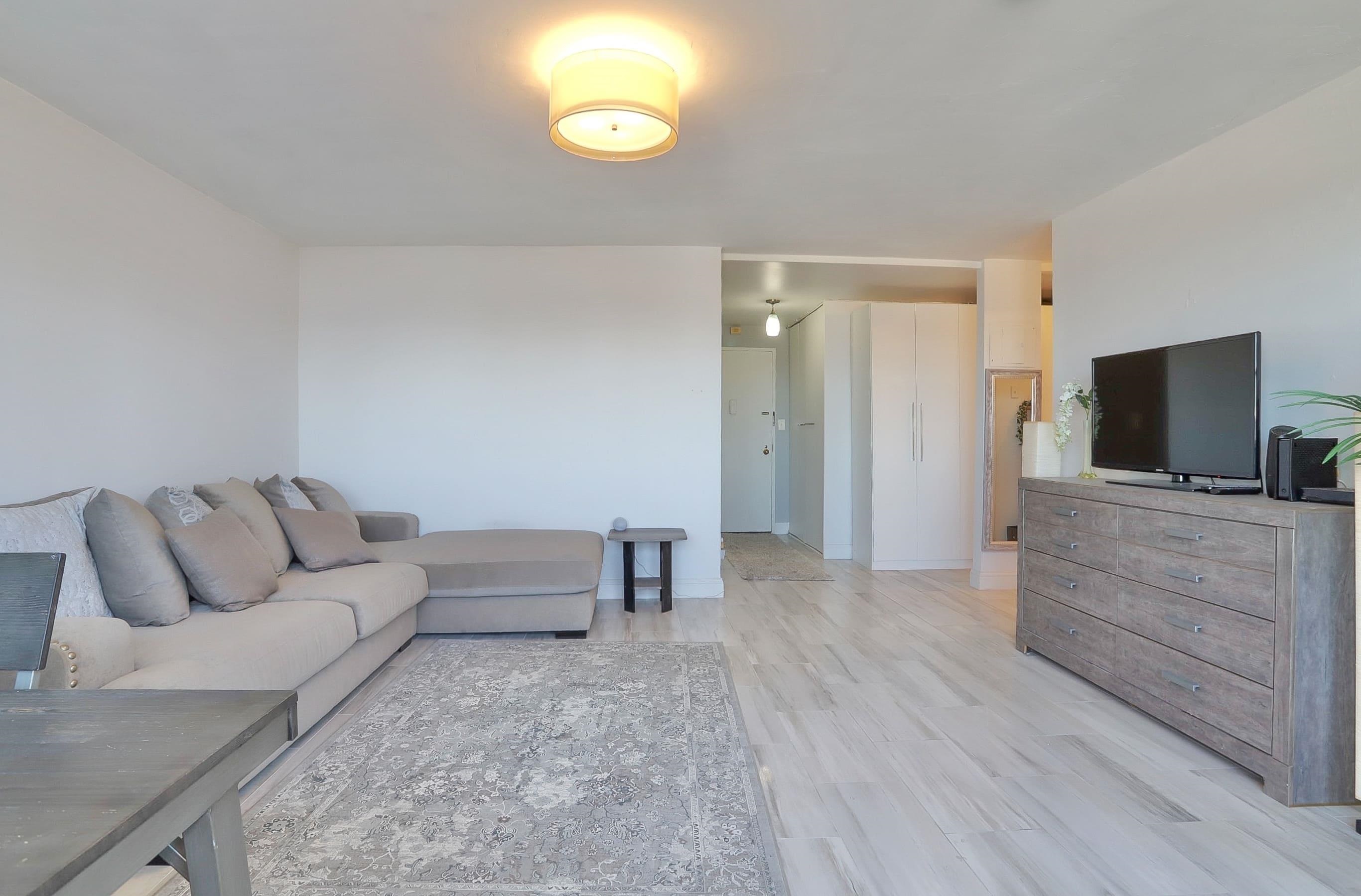 7100 BLVD EAST Unit: 11L