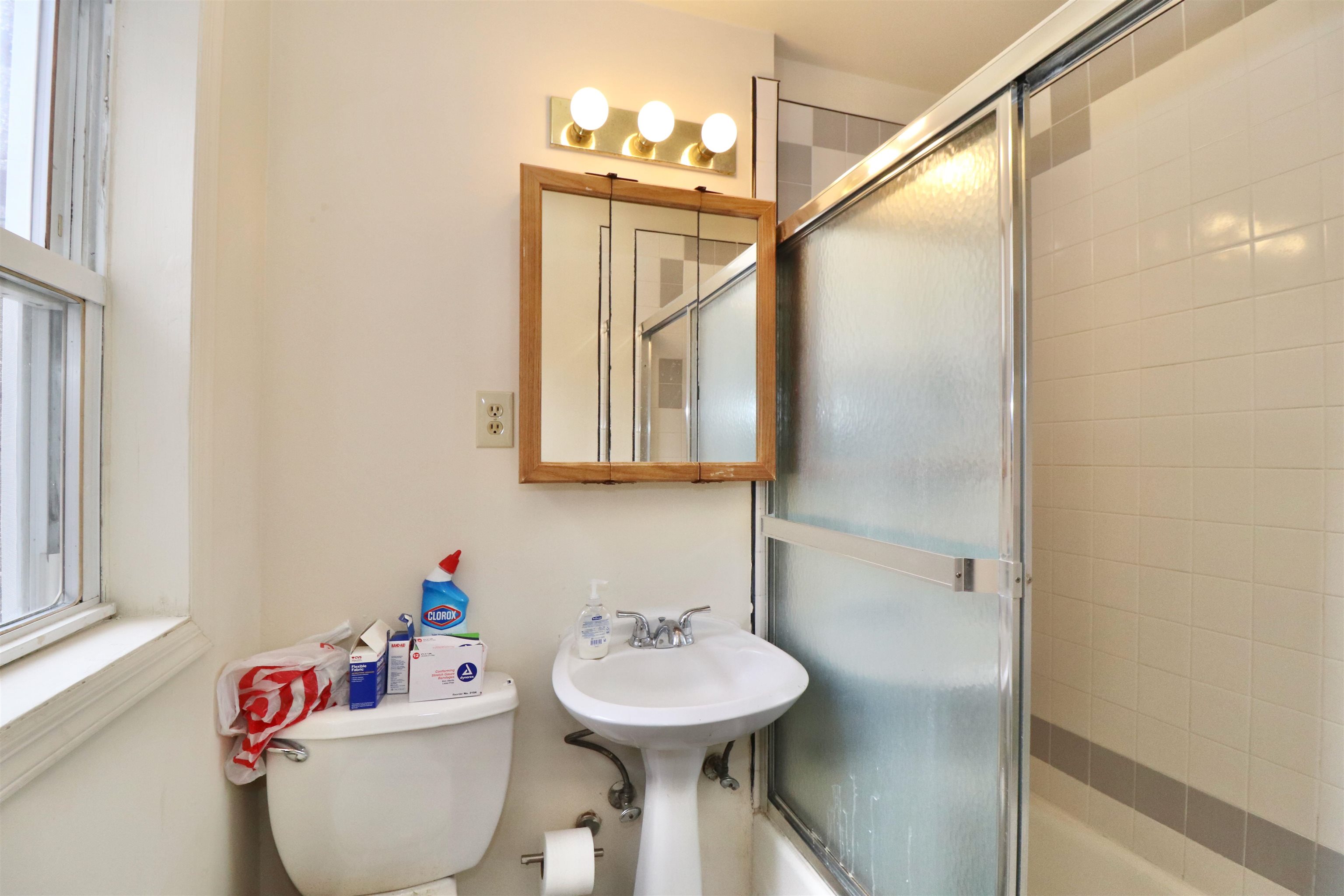 359 2ND ST Unit: 4E