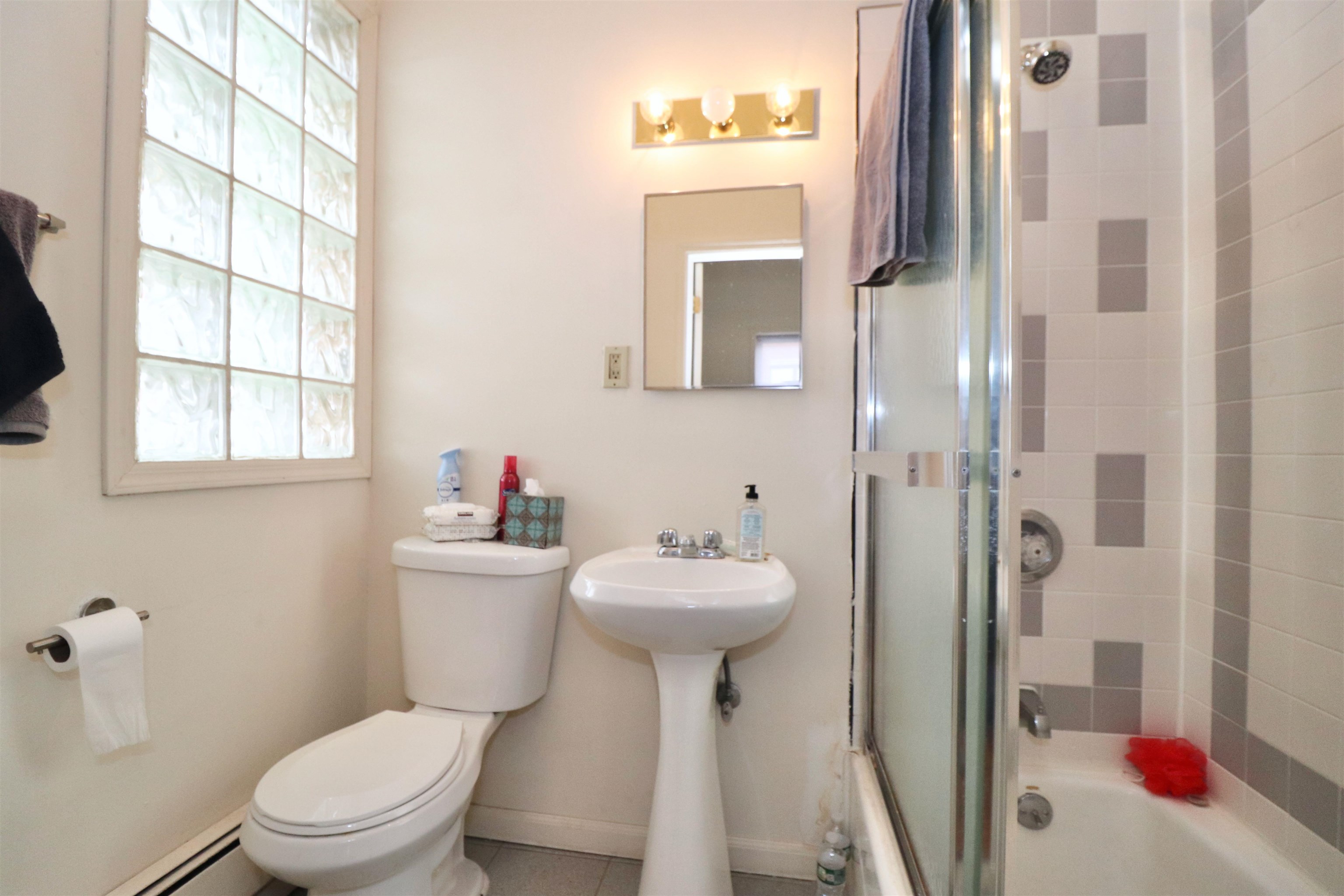 359 2ND ST Unit: 4E