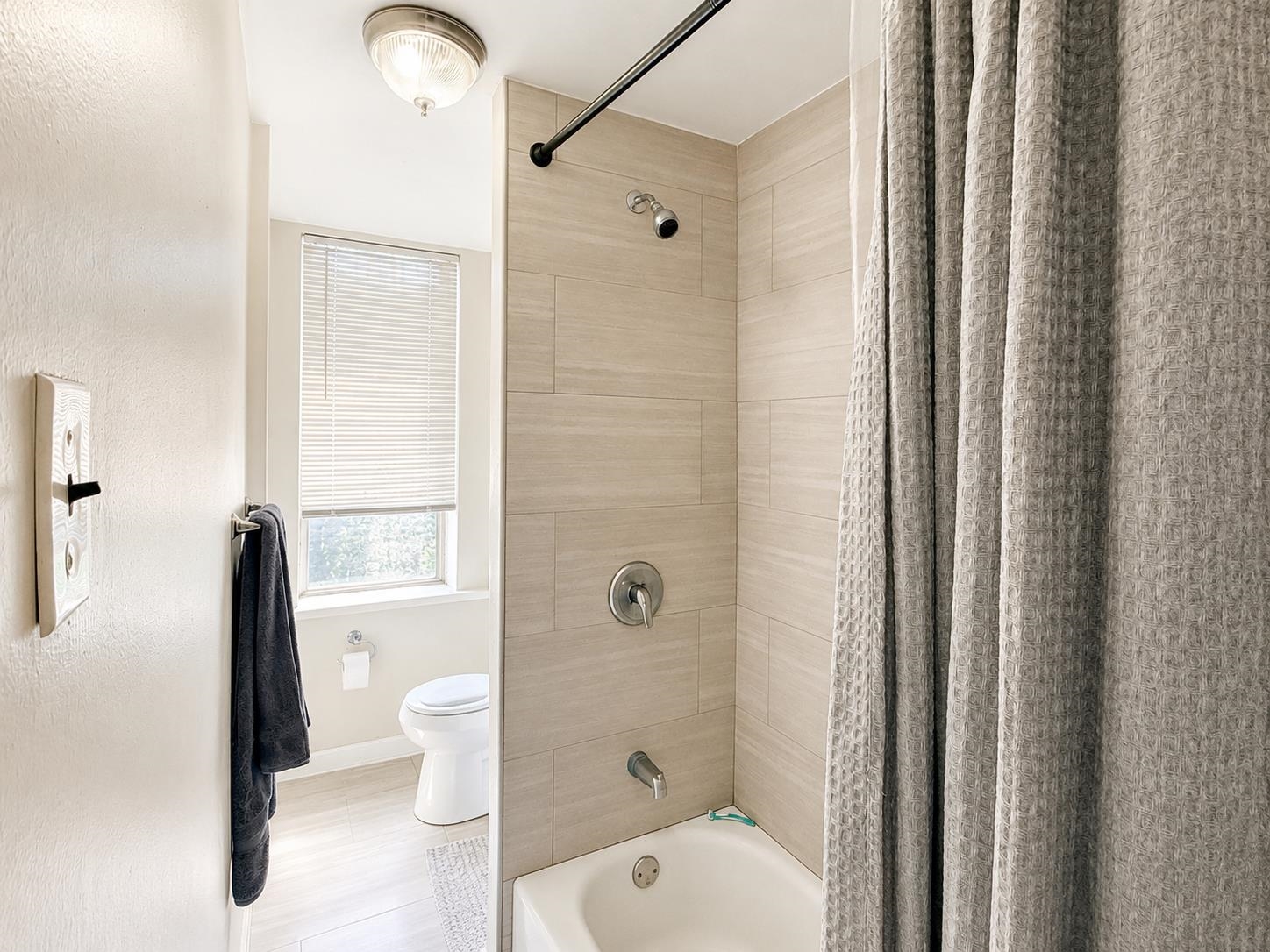 407 4TH ST Unit: 4L (7)