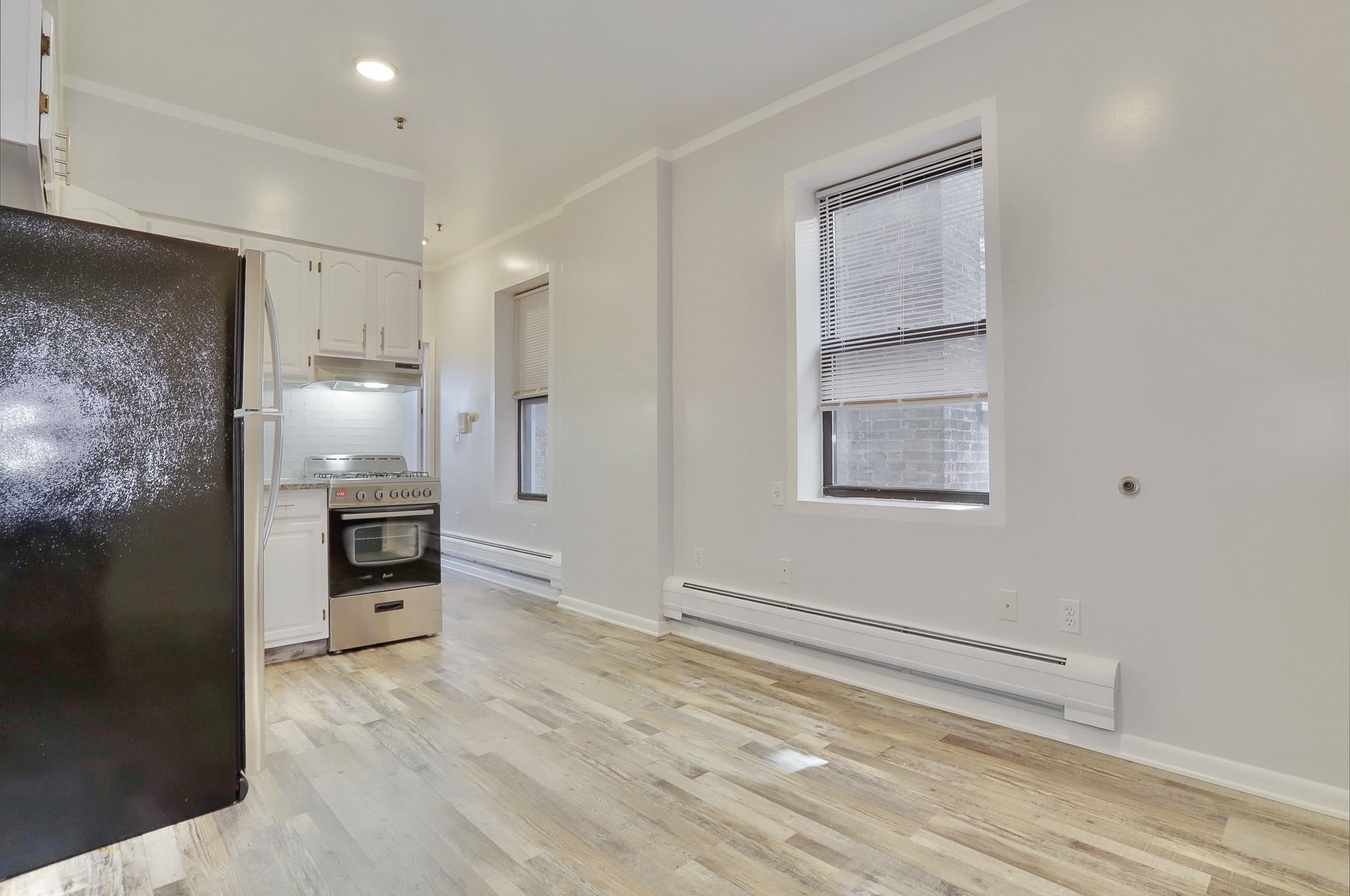 6311 DEWEY AVE Unit: 15
