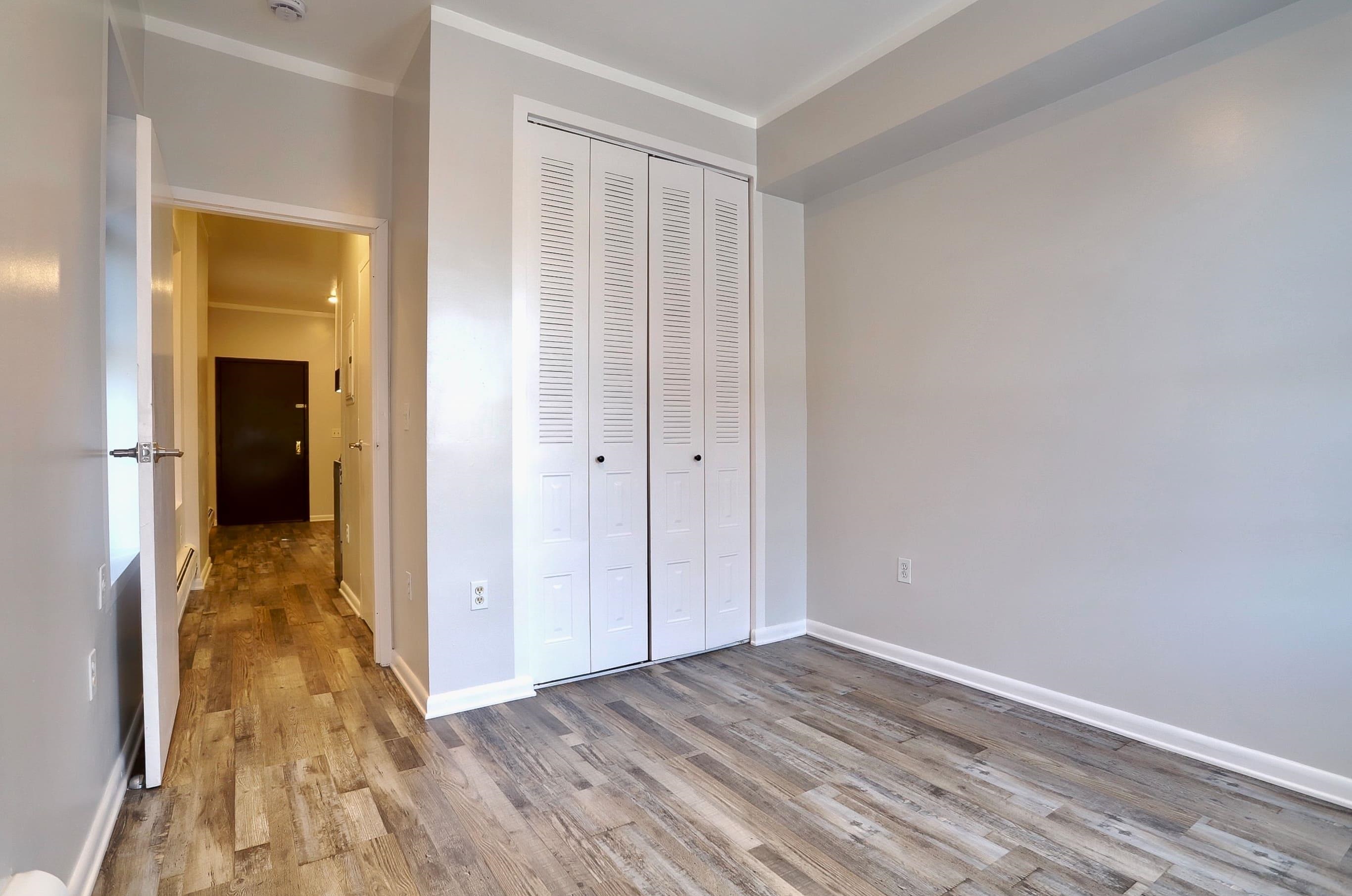 6311 DEWEY AVE Unit: 15