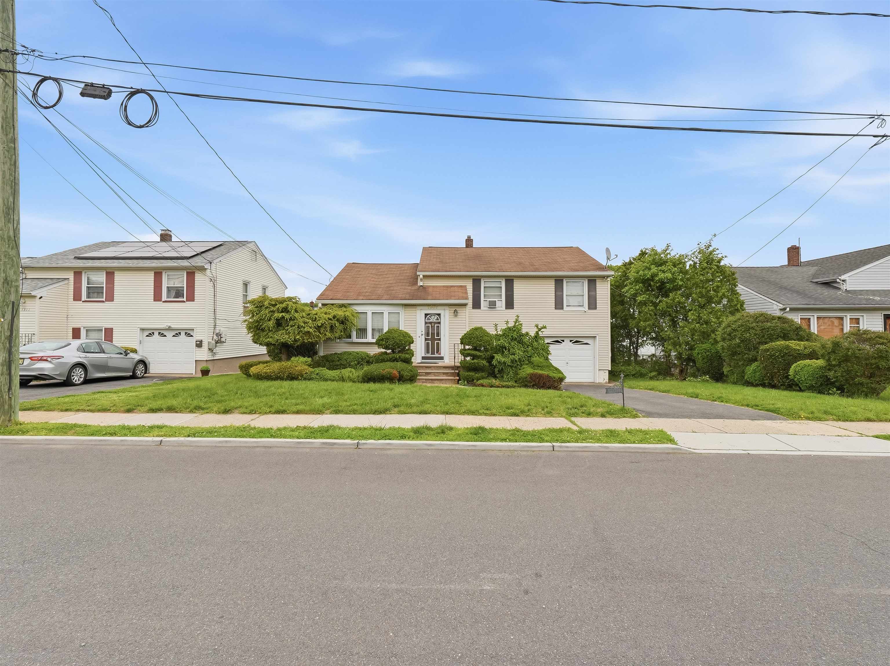 1307 DARTMOUTH TERRACE