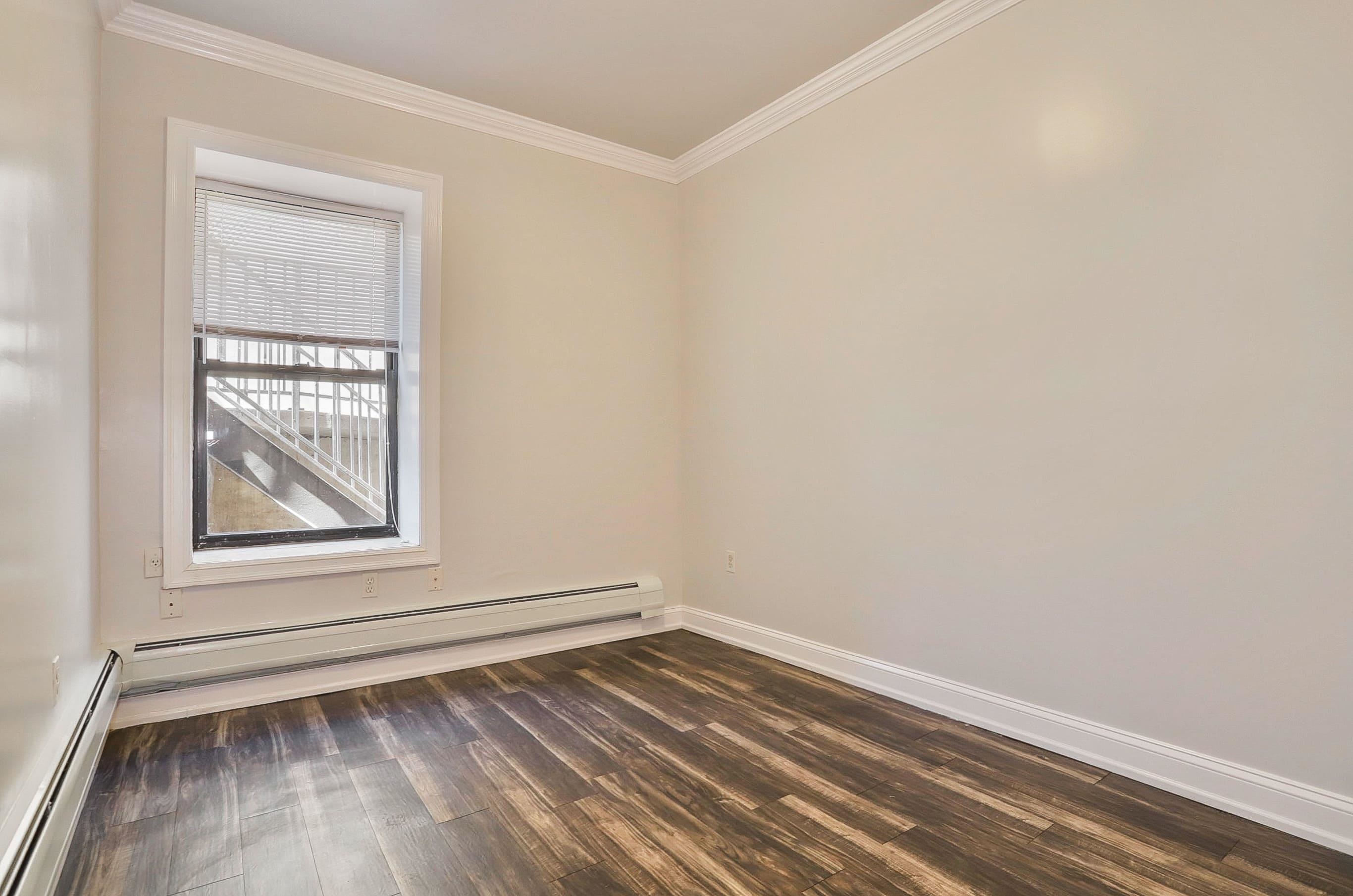 6311 DEWEY AVE Unit: 2