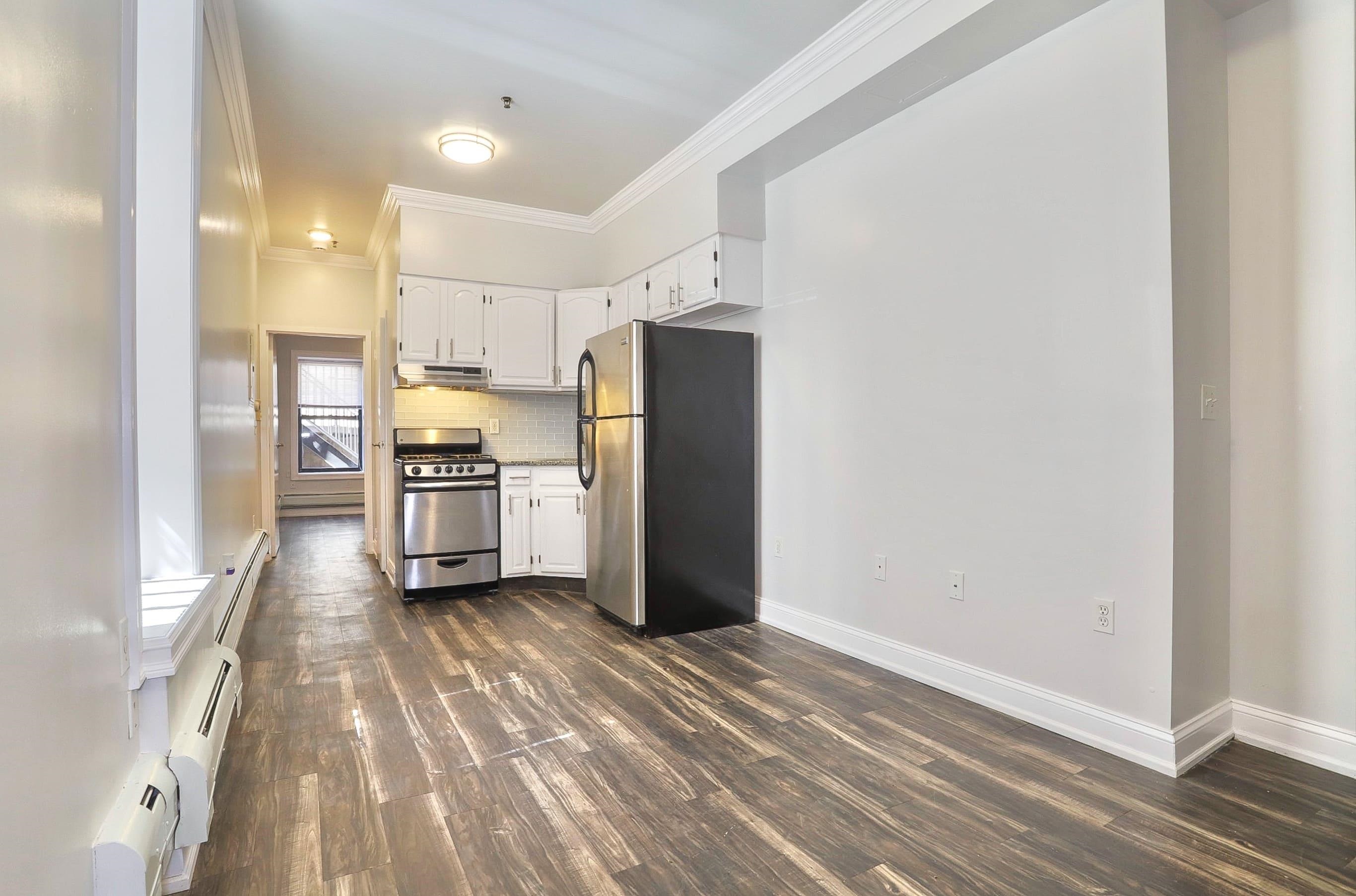 6311 DEWEY AVE Unit: 2