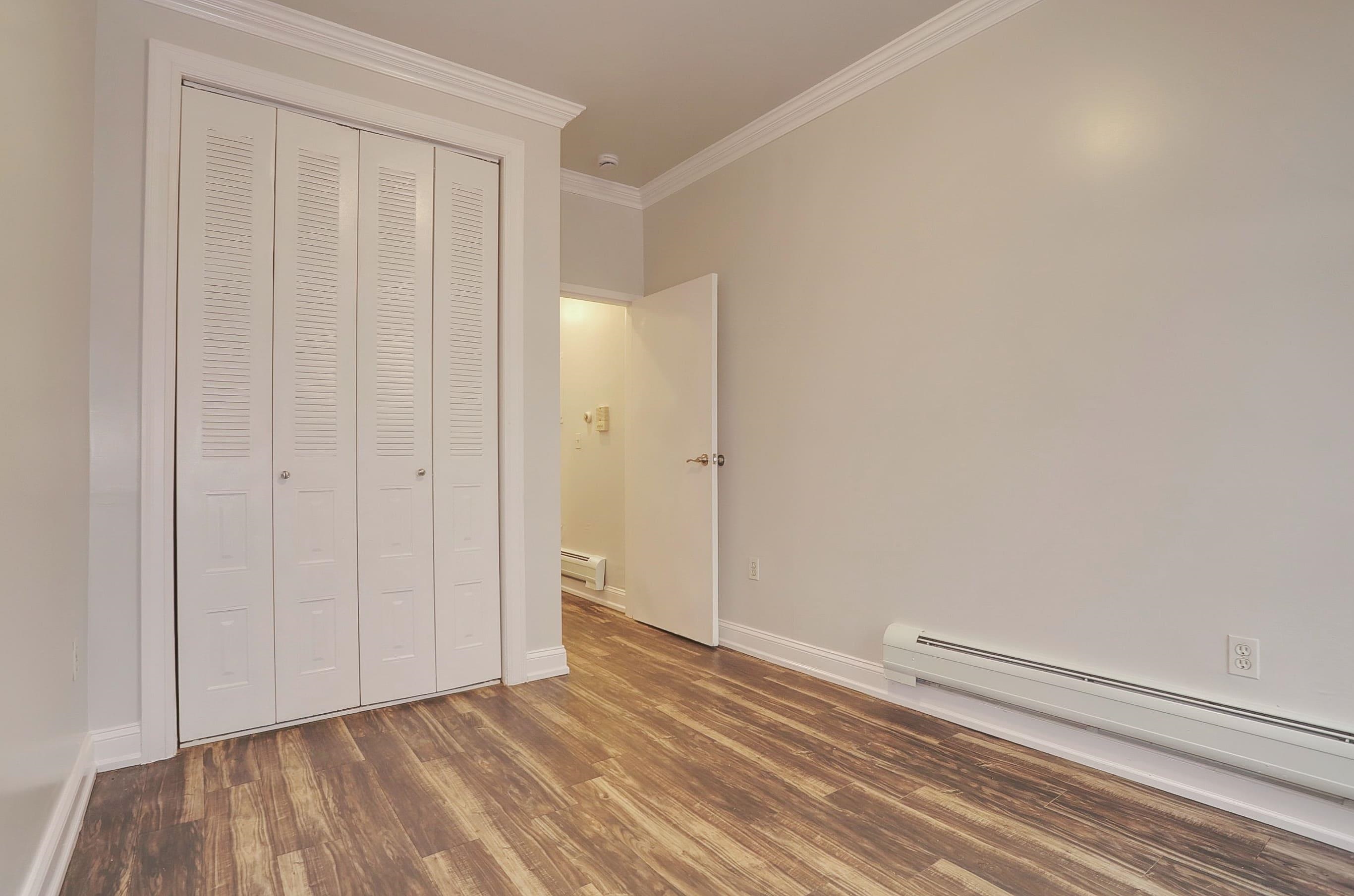 6311 DEWEY AVE Unit: 2