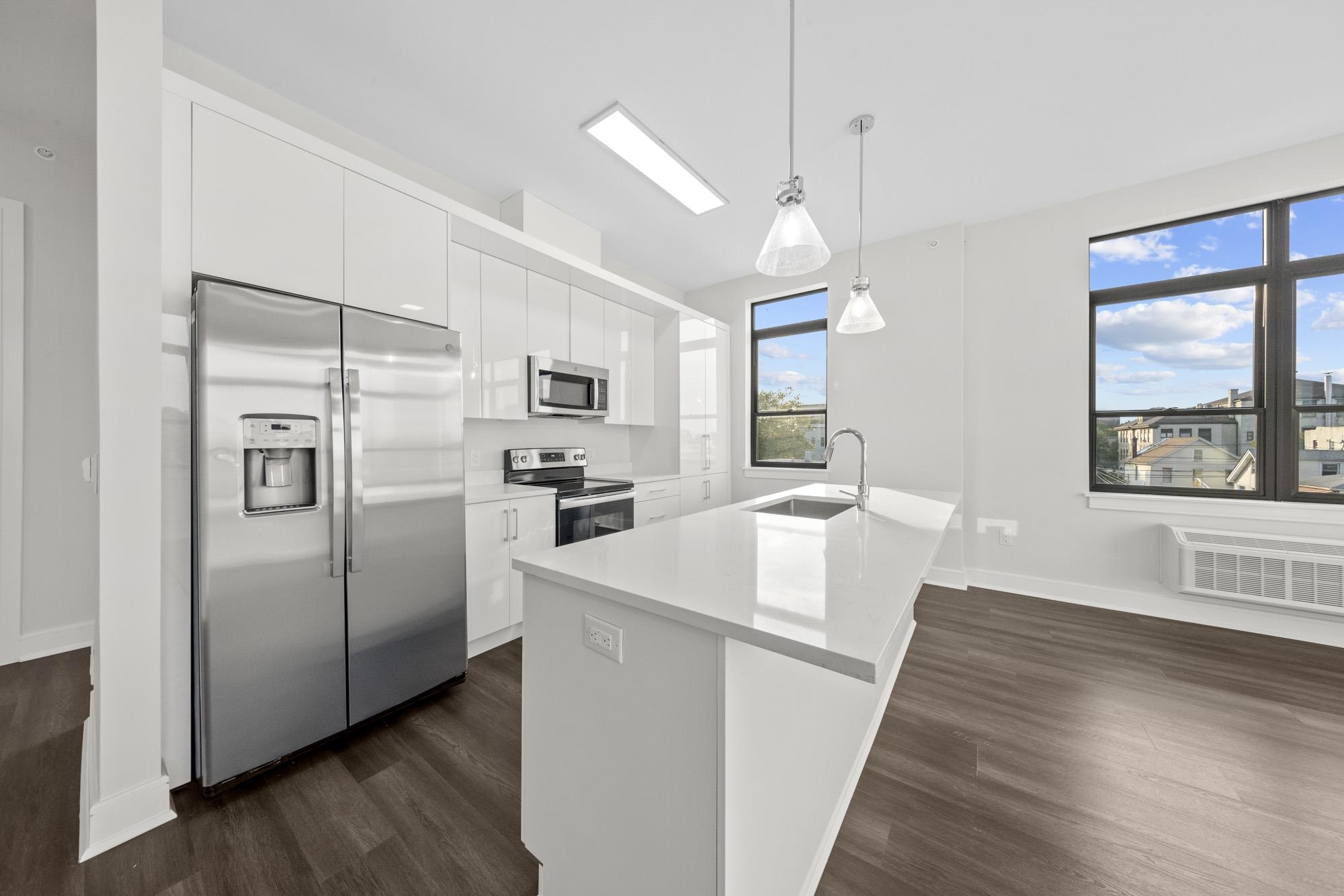 121 34TH ST Unit: 316