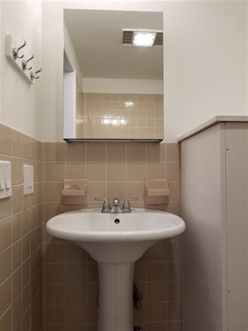 128 GARDEN ST Unit: 2