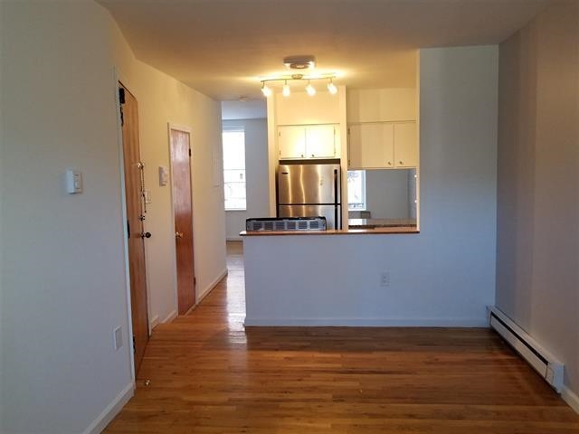 128 GARDEN ST Unit: 2