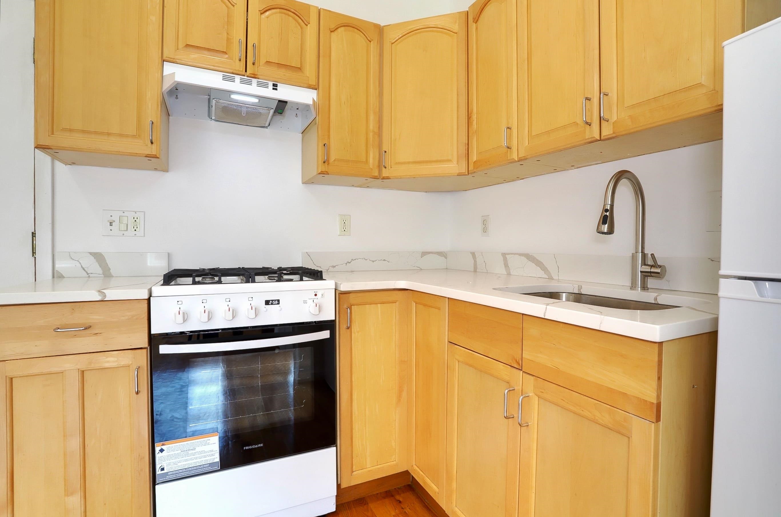 519 MONROE ST Unit: 3C