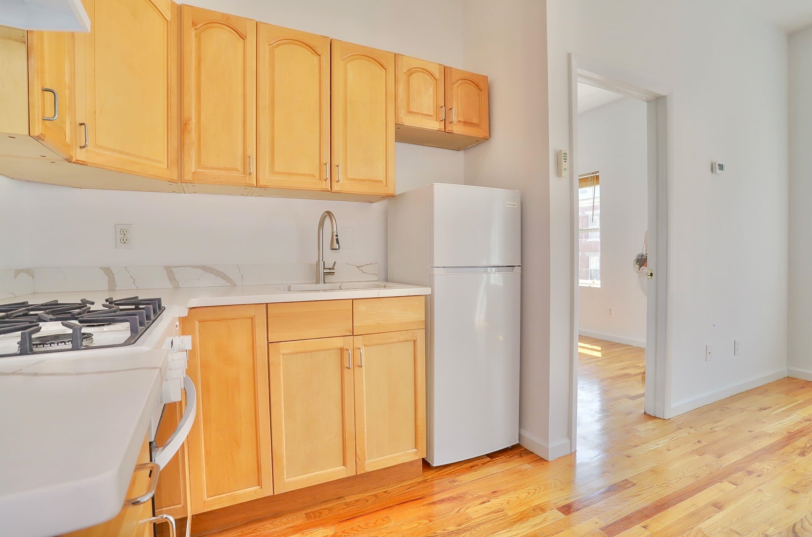 519 MONROE ST Unit: 3C