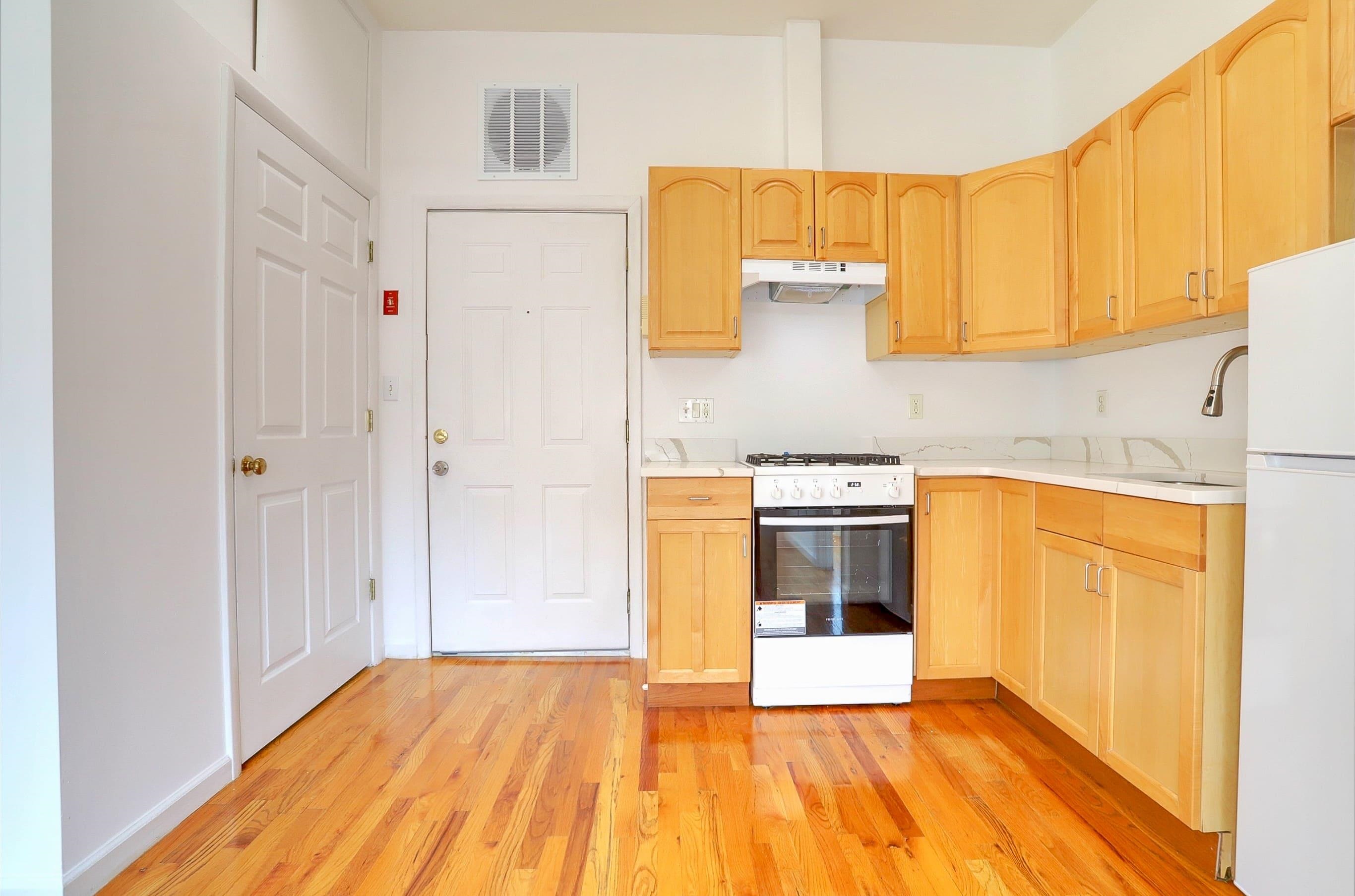 519 MONROE ST Unit: 3C